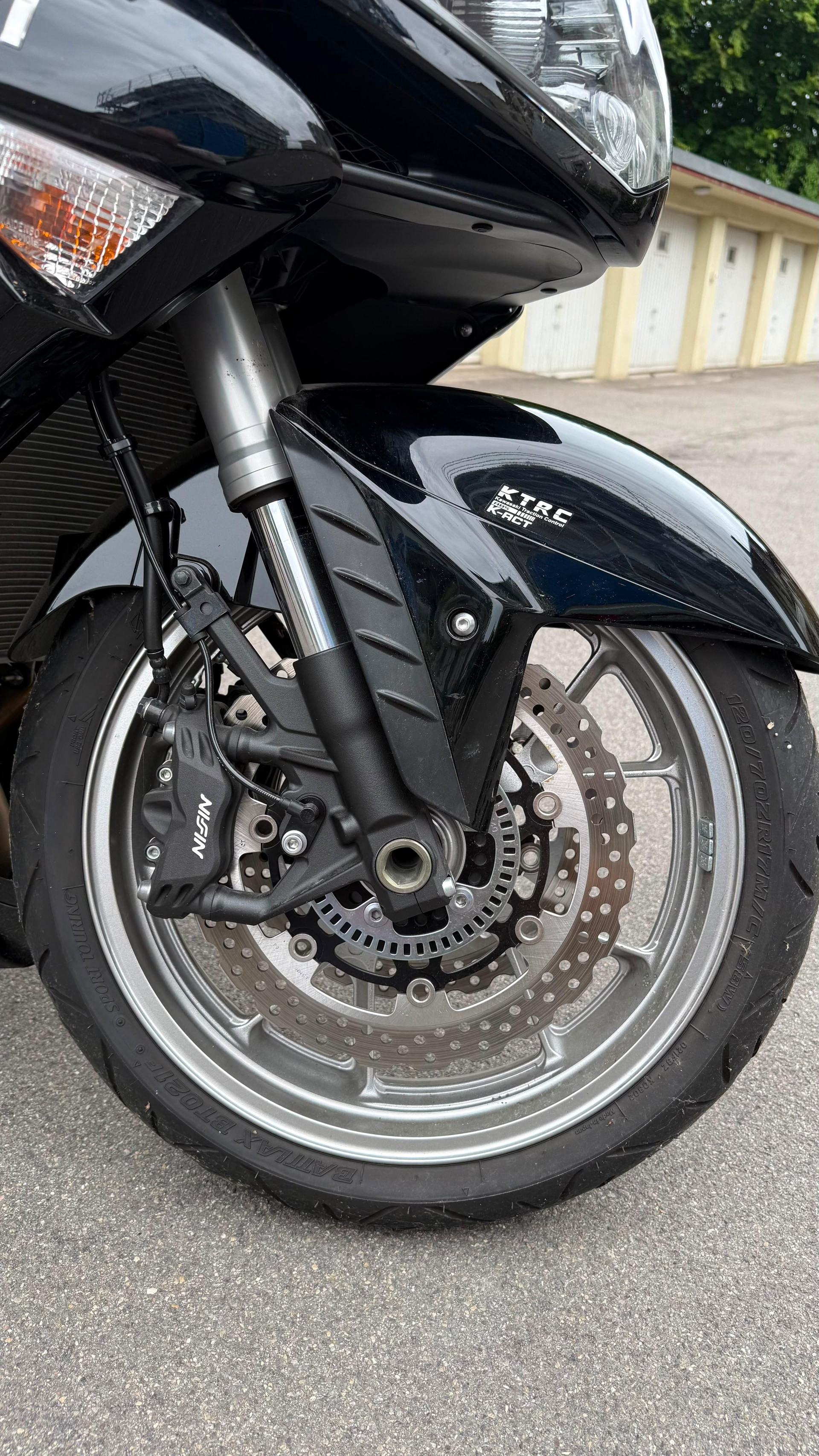 KAWASAKI GTR 1400-image-3