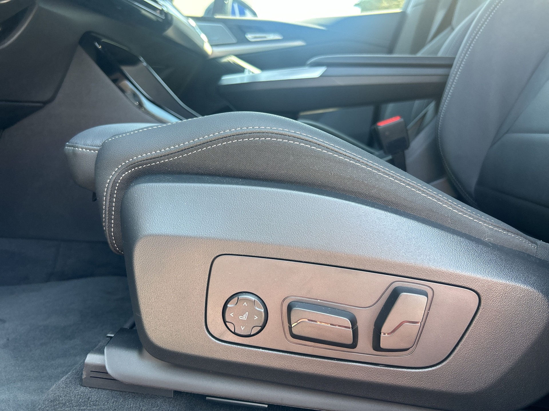 BMW 230e xDrive Active Tourer M Sport-image-18