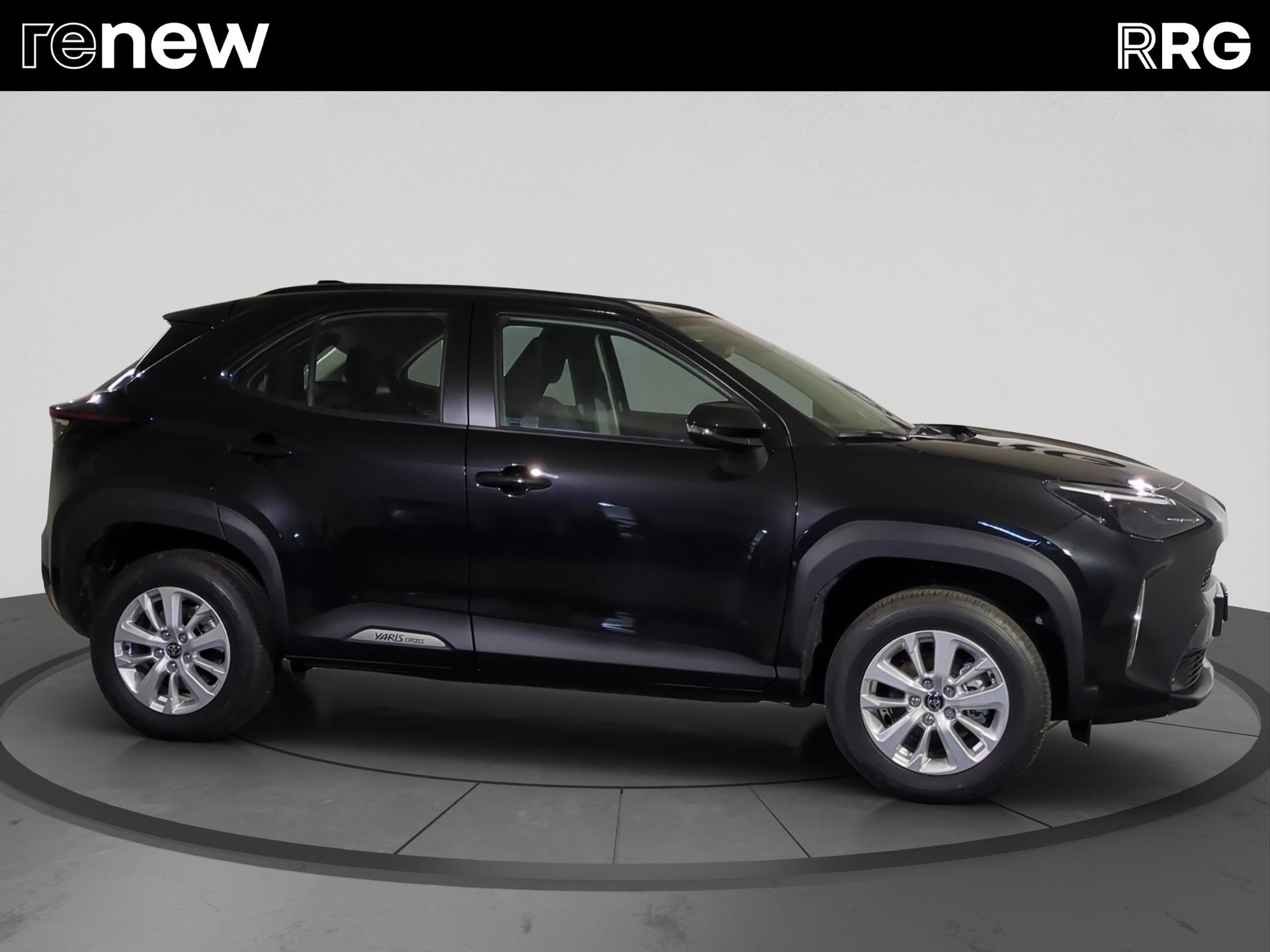TOYOTA Yaris Cross 1.5 Comfort e-CVT-showroom-element-1