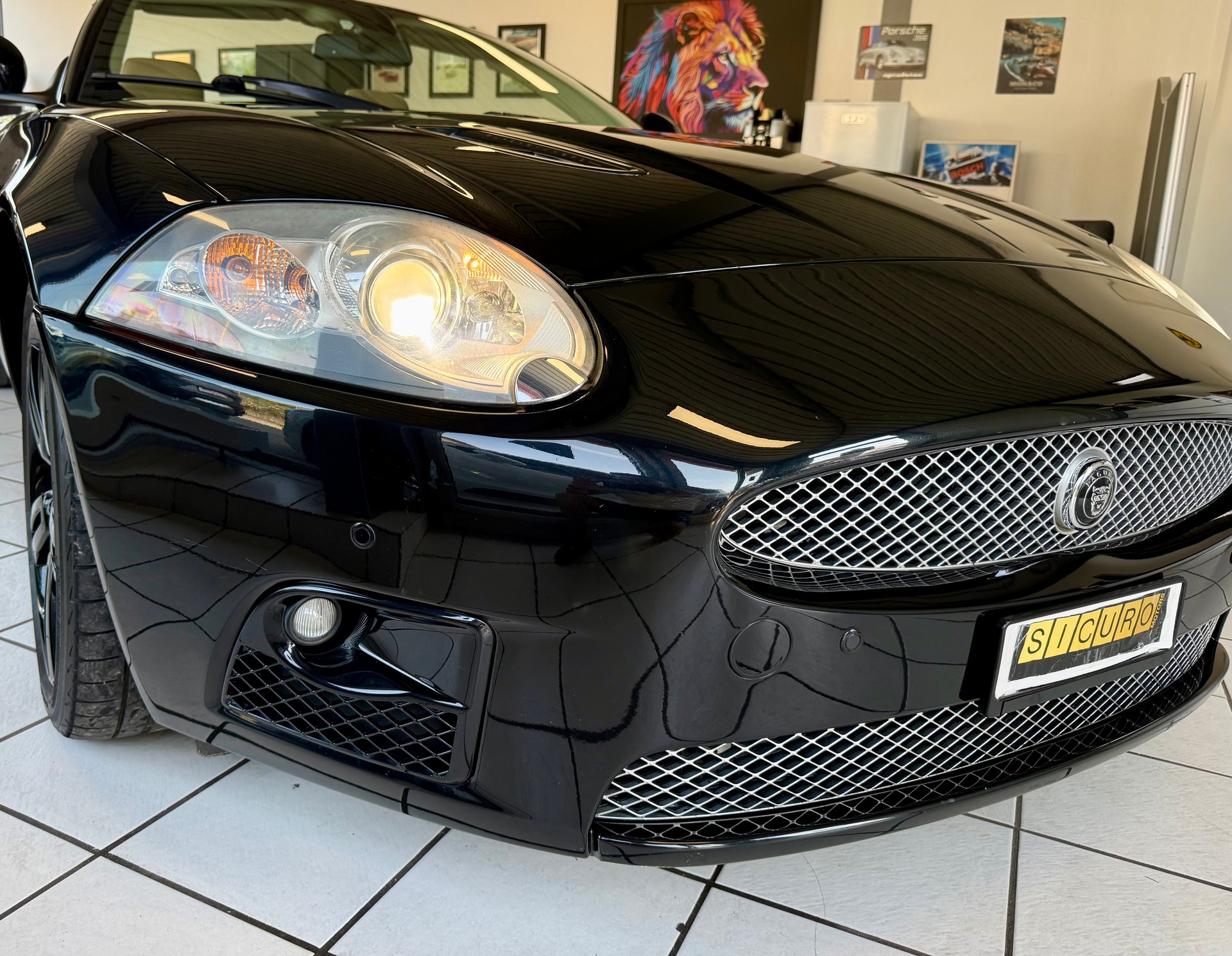 JAGUAR XKR 4.2 V8 SC Automatic-showroom-element-1