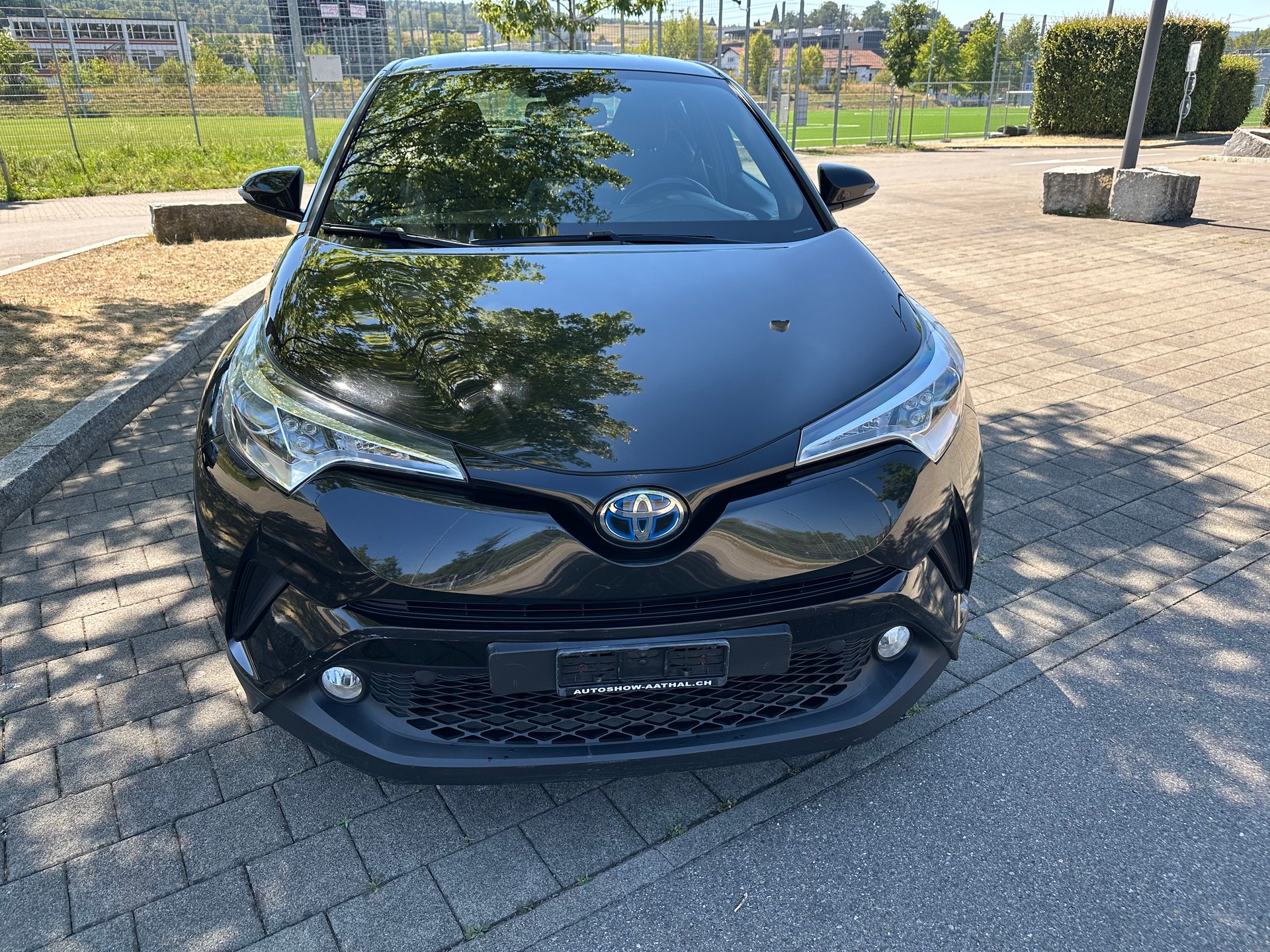 TOYOTA C-HR 1.8 HSD Comfort CVT-showroom-element-1
