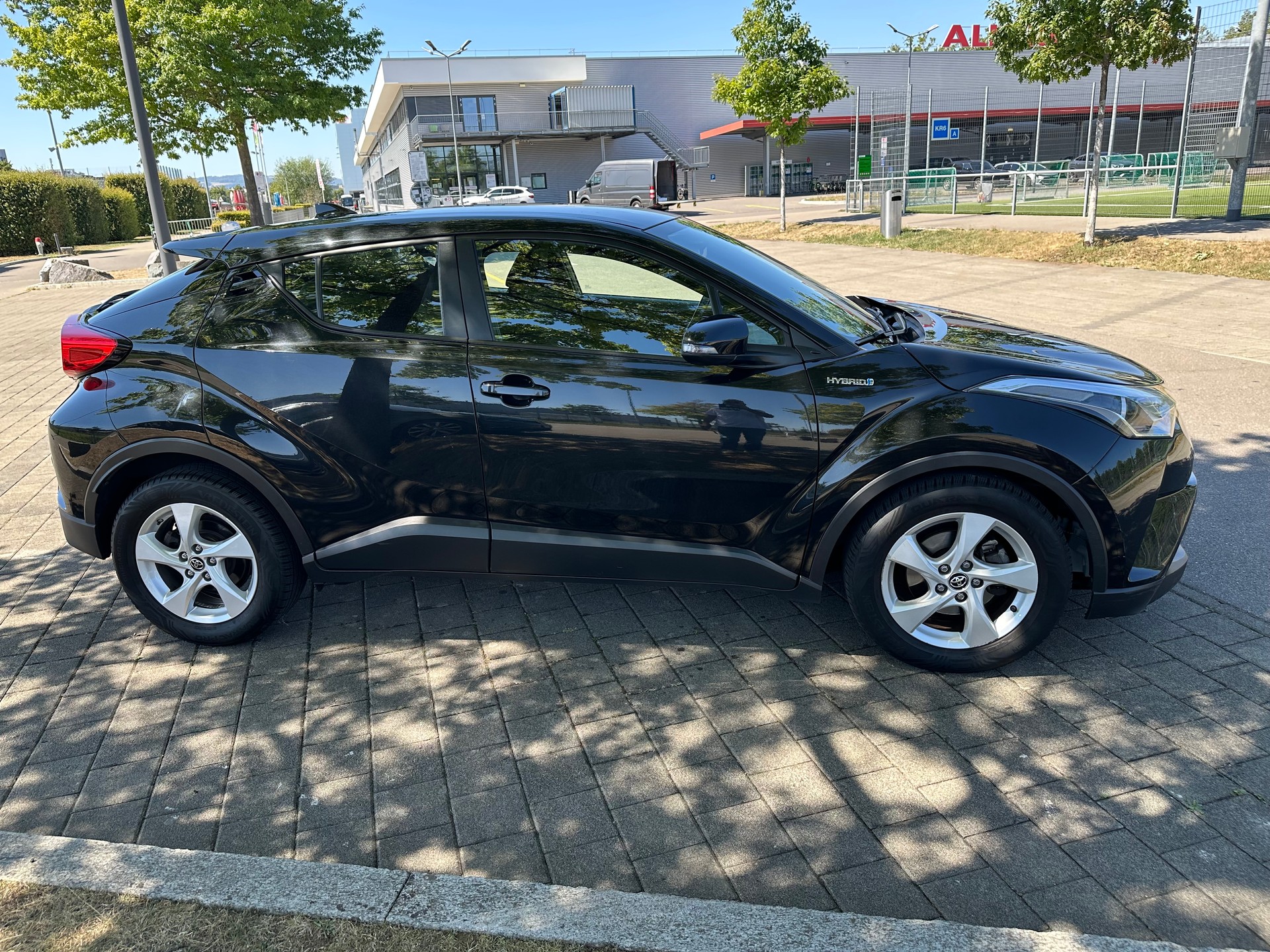 TOYOTA C-HR 1.8 HSD Comfort CVT-showroom-element-3