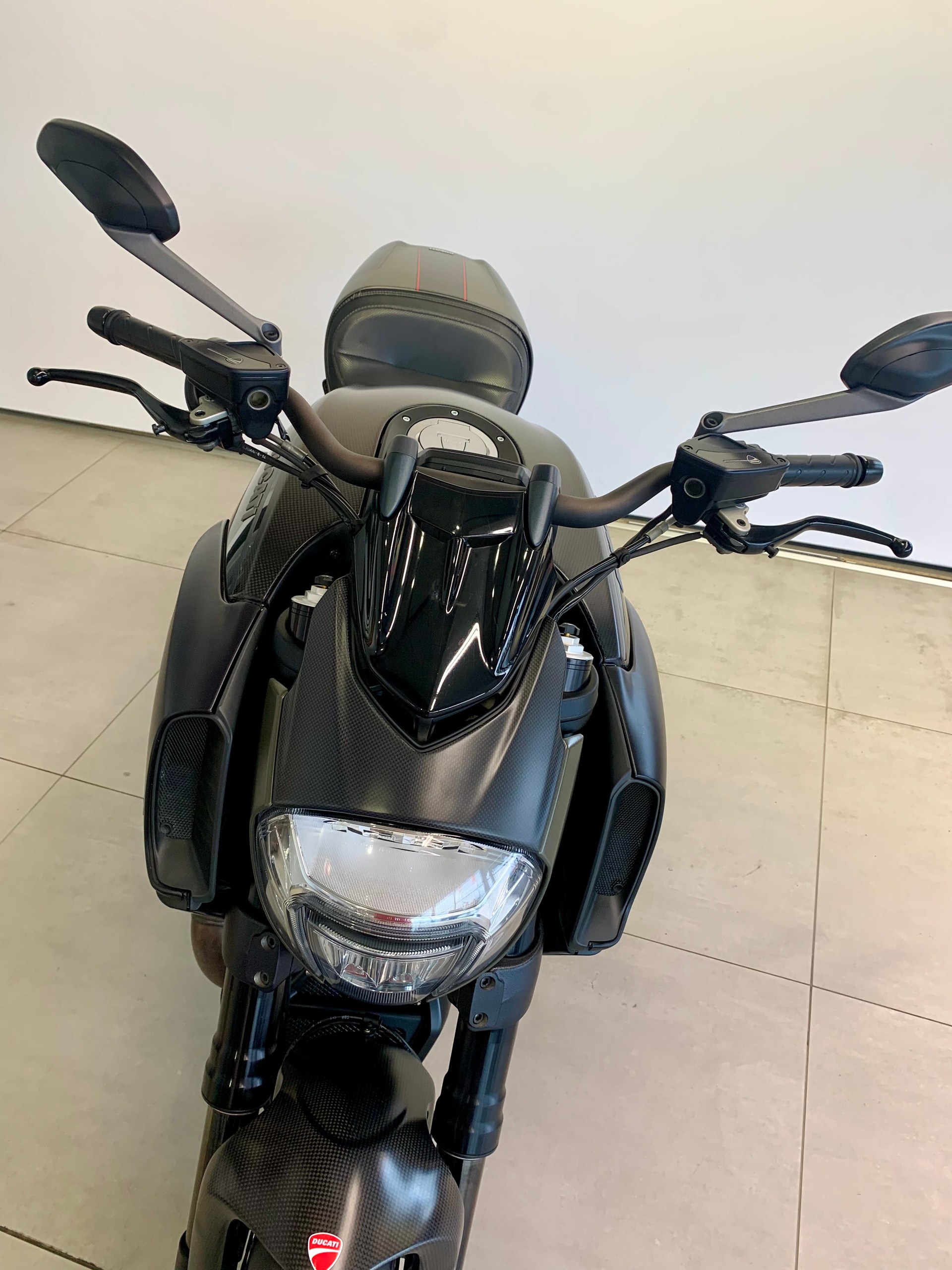 DUCATI Diavel 1200 Dark-image-5