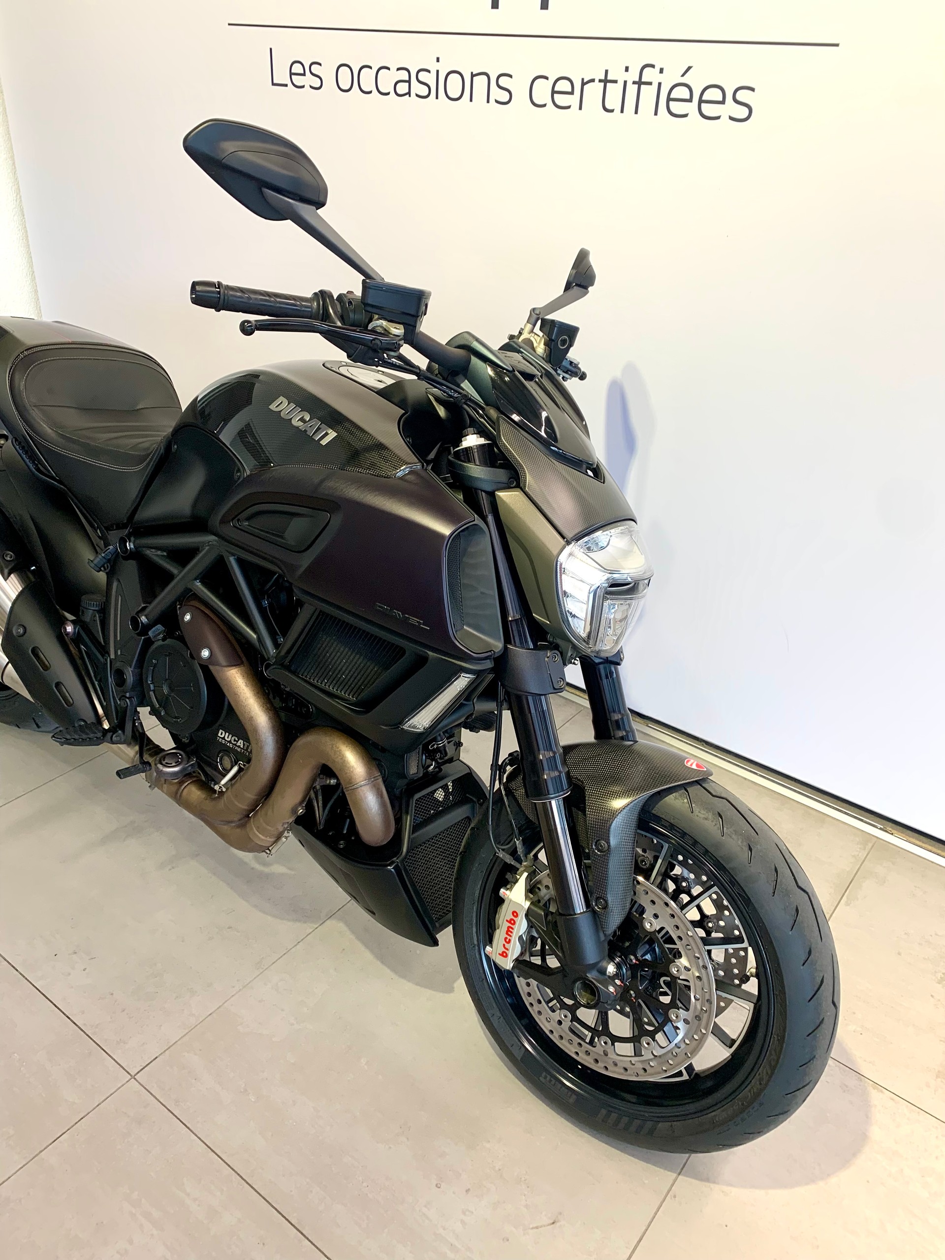DUCATI Diavel 1200 Dark-image-3