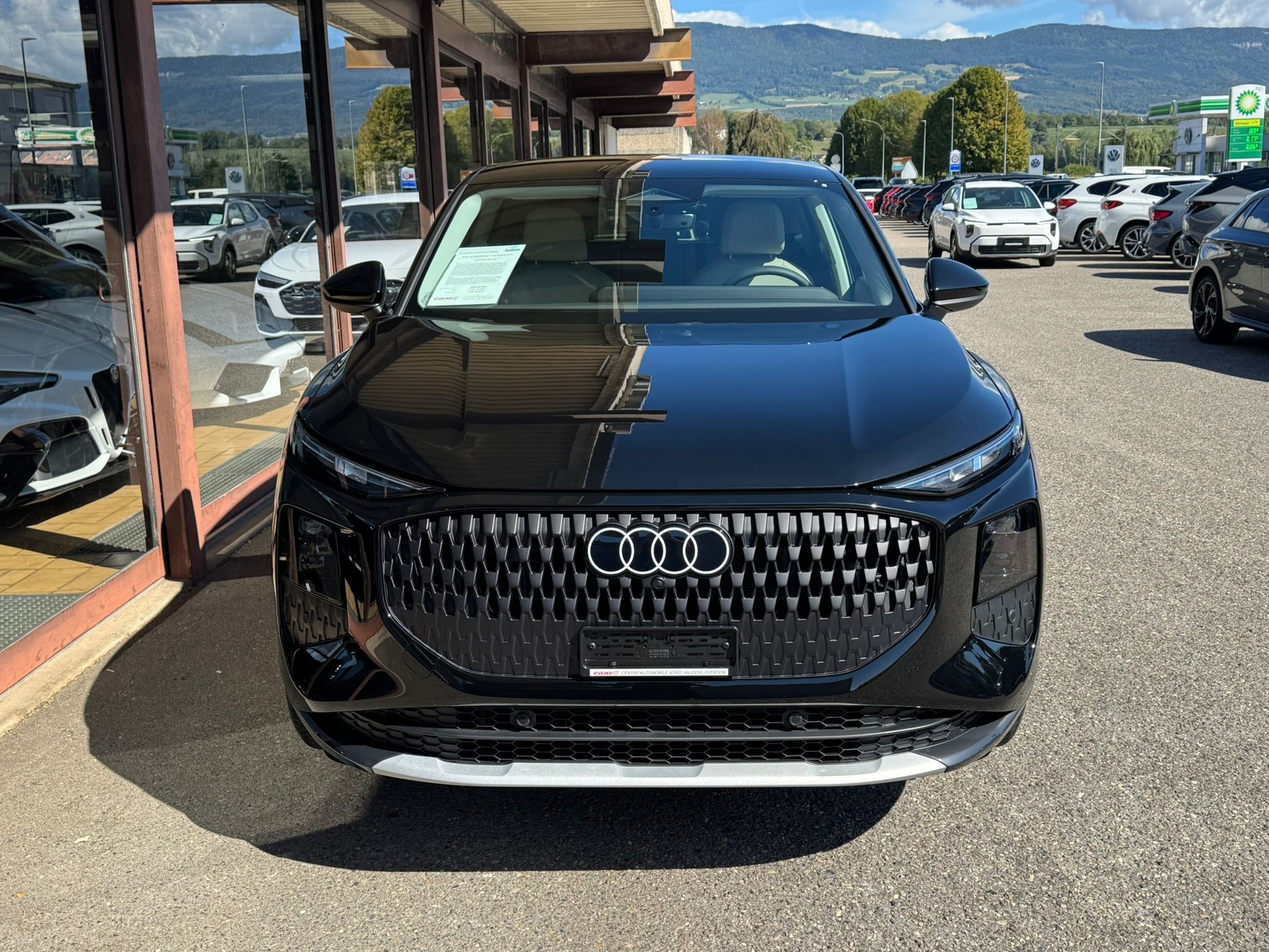 AUDI Q3 Sportback 1.5 e-hybrid S-tronic-image-2