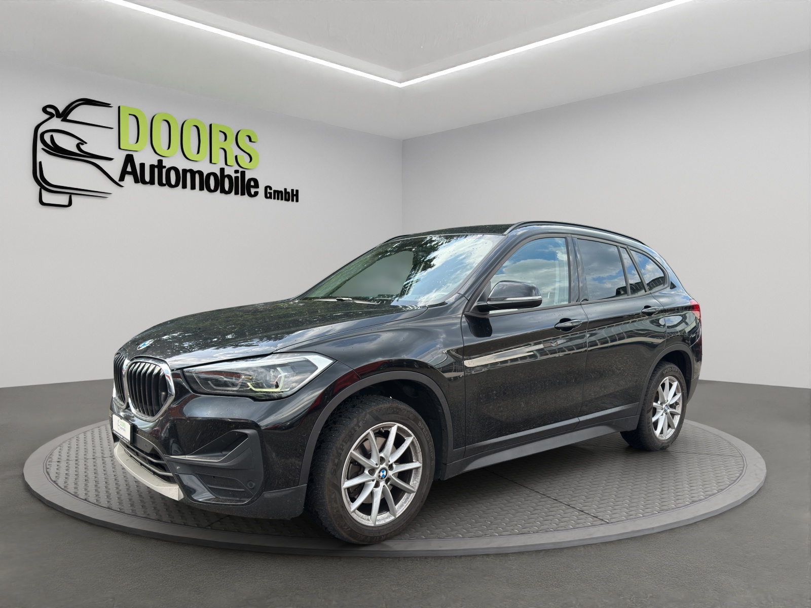 BMW X1 xDrive 18d Steptronic-showroom-element-2