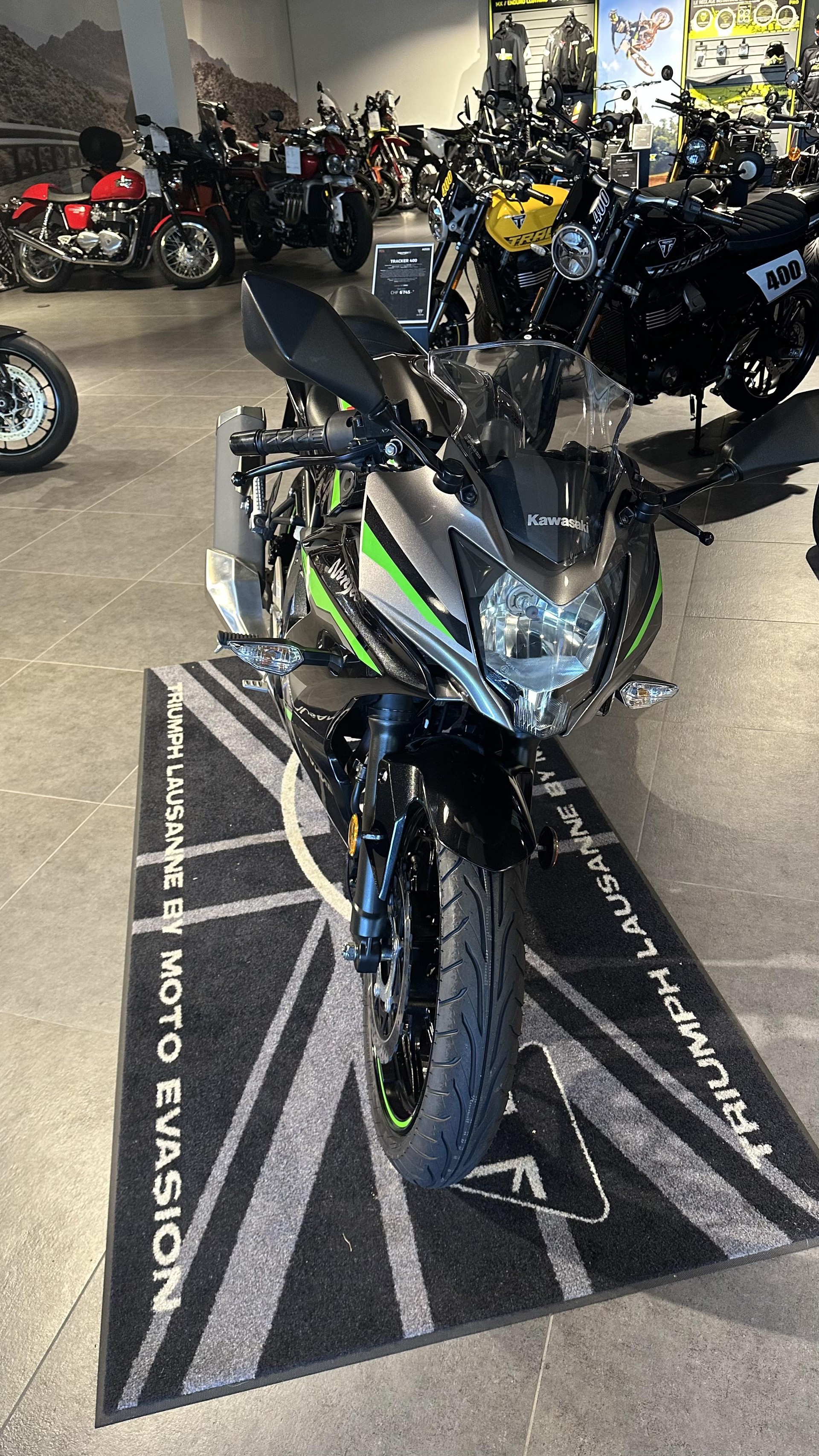 KAWASAKI Ninja 125-image-1
