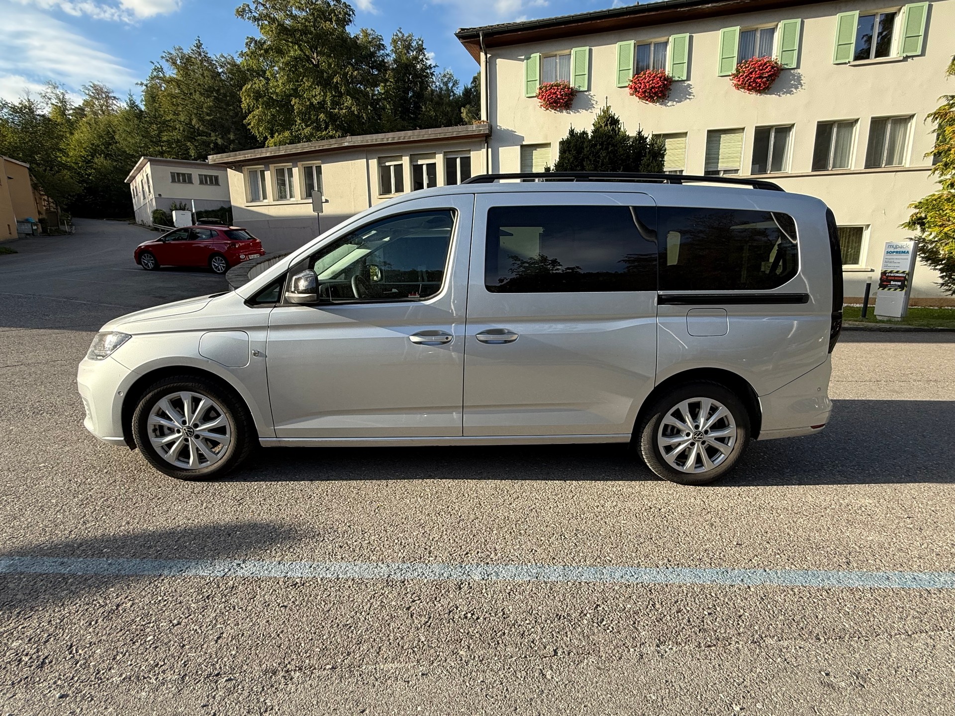 VW VW CADDY-showroom-element-3