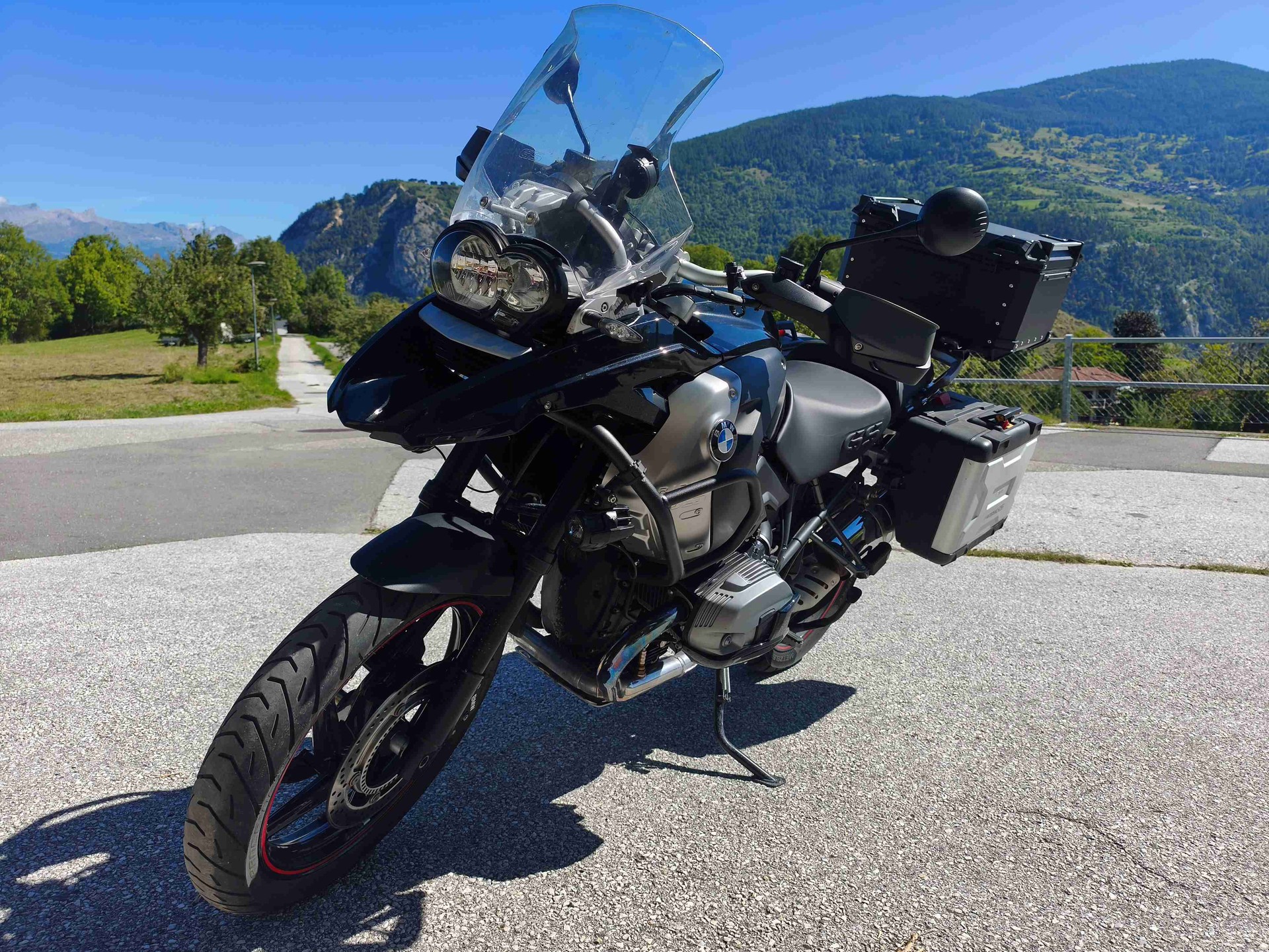 BMW R 1200 GS Triple Black ABS-image-2