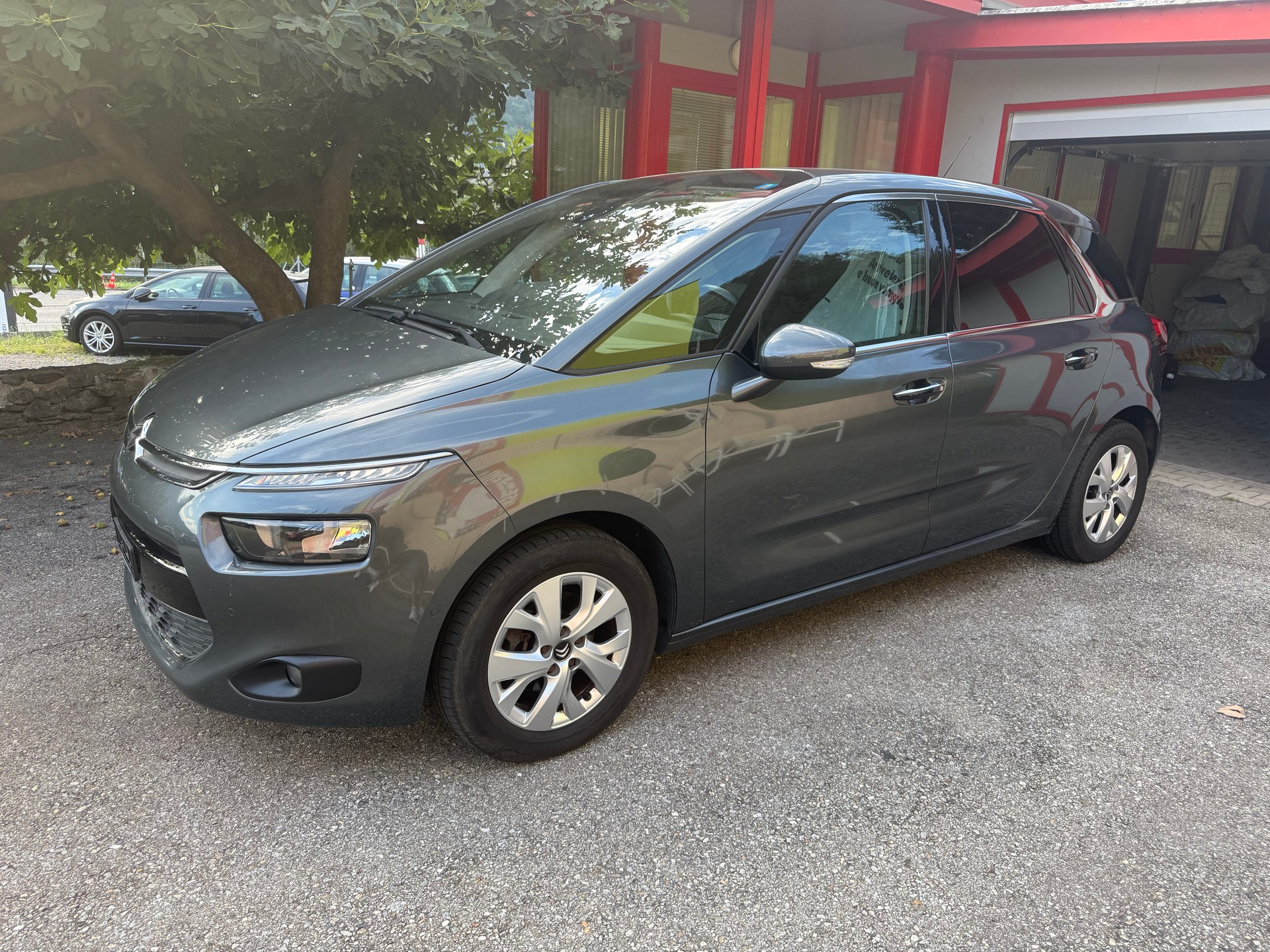 CITROEN C4 Picasso 1.6 BlueHDi Intensive EAT6-image-1