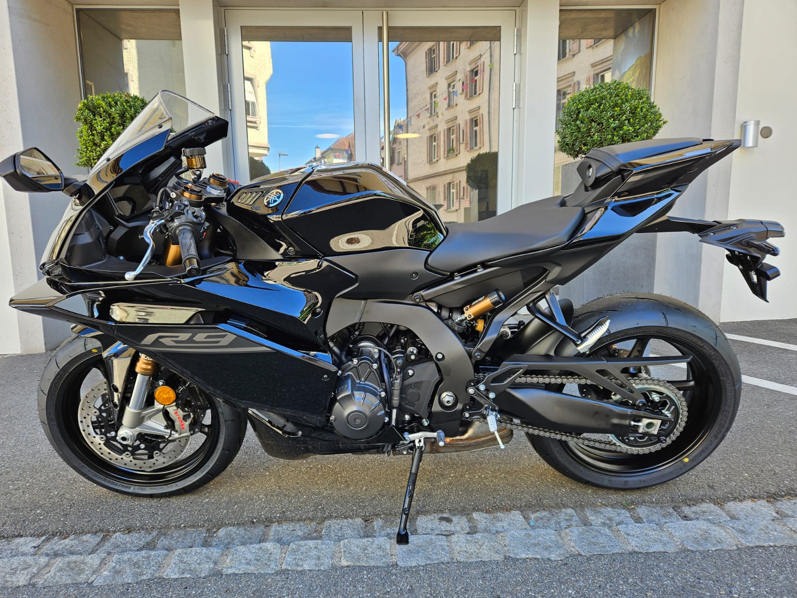 YAMAHA YZF-R9-image-3