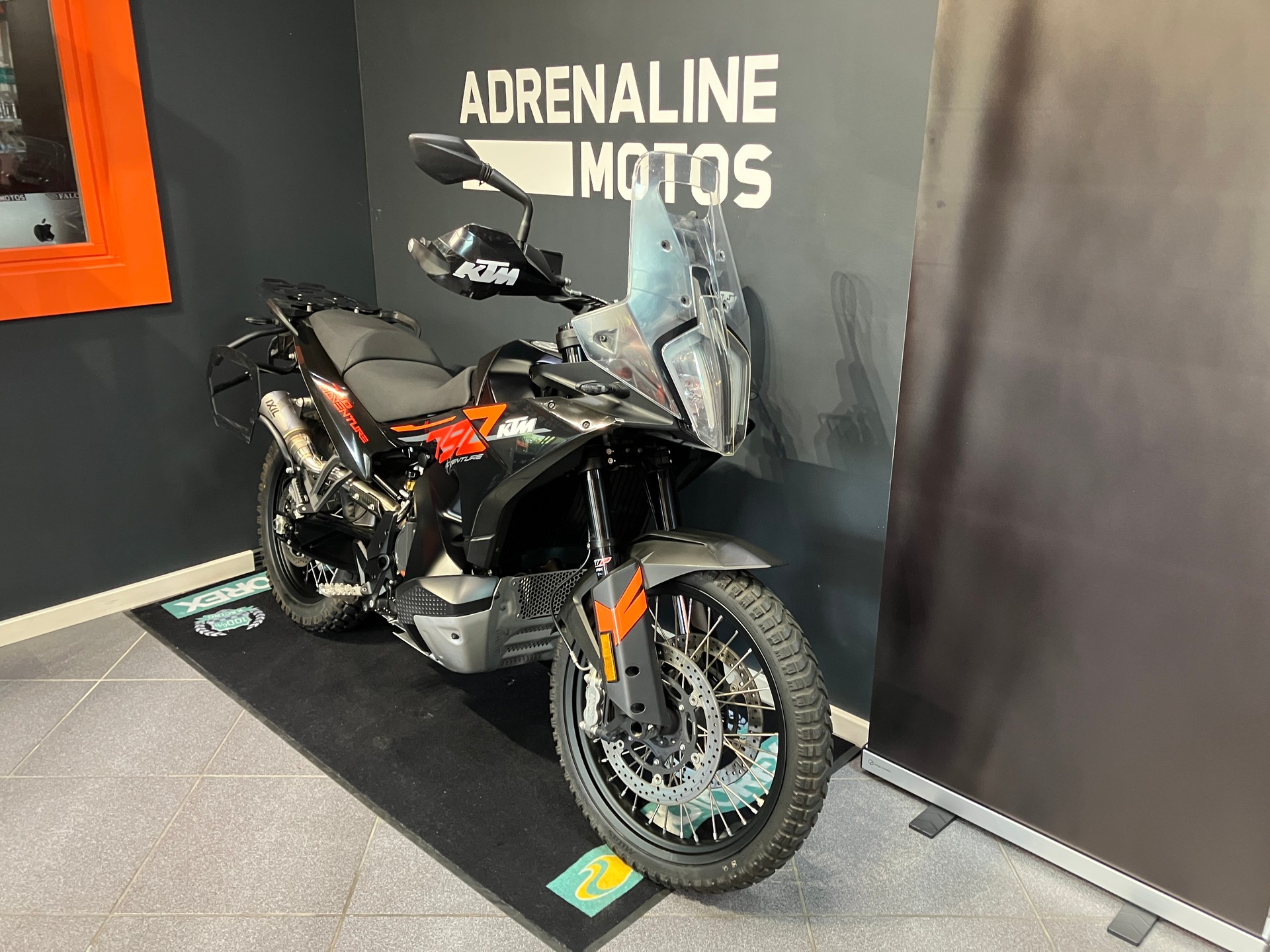KTM 790 Adventure-image-2