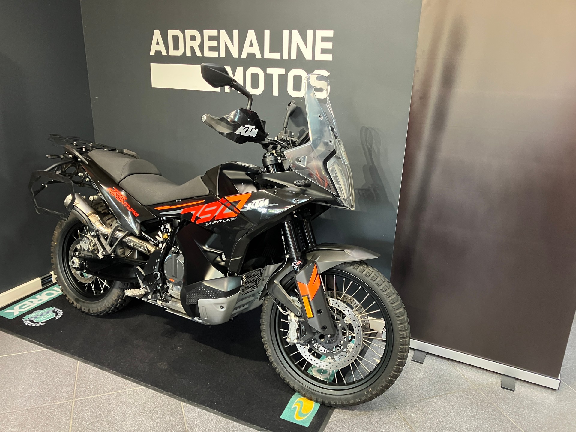 KTM 790 Adventure-image-1