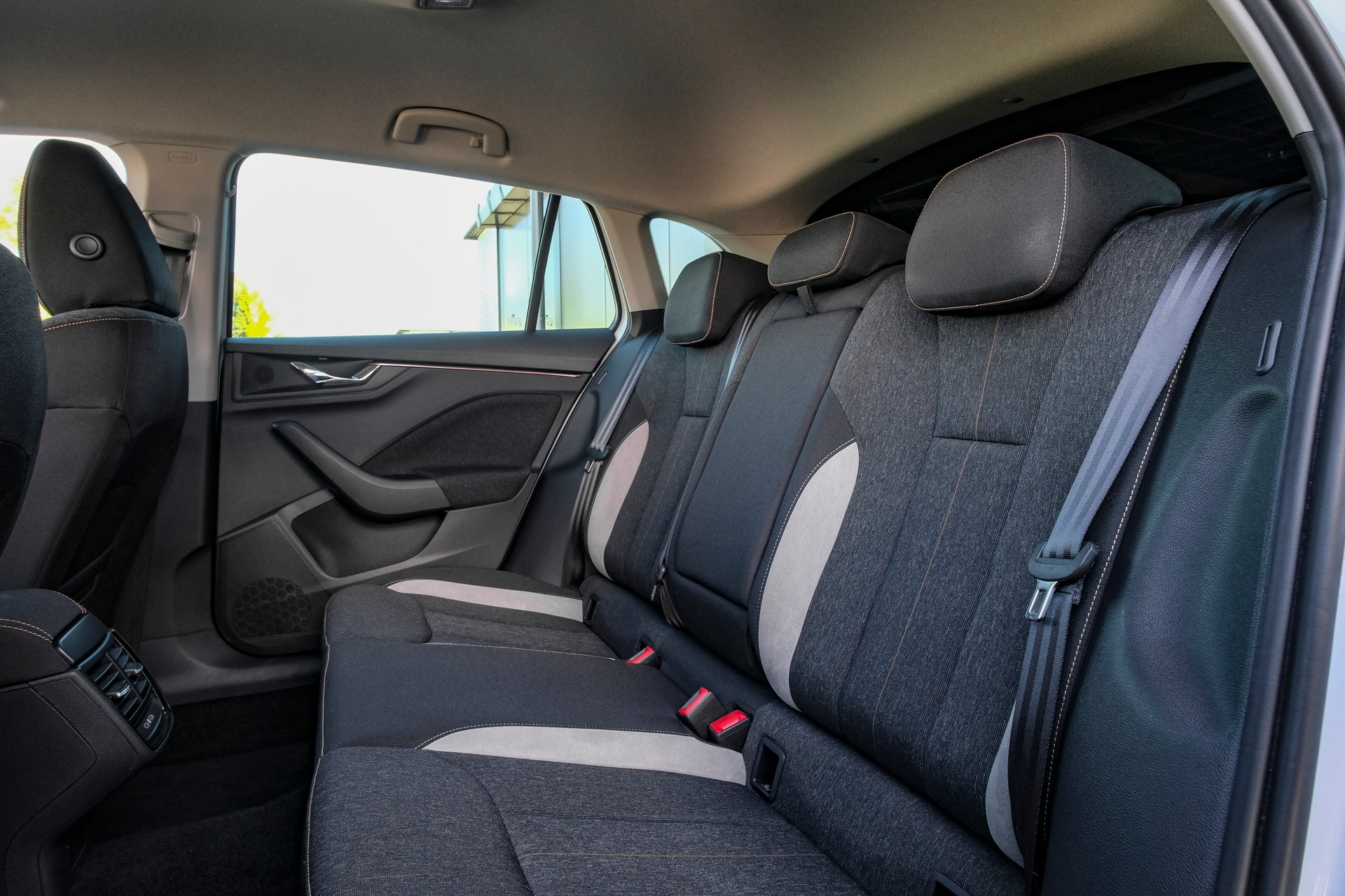 SKODA Scala 1.0 TSI Top Selection DSG-image-11
