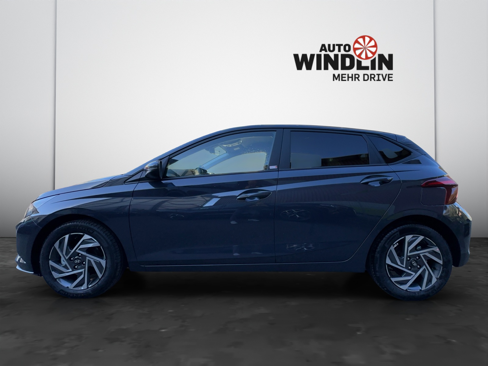 HYUNDAI i20 1.0 T-GDi Amplia Go Pack Safe Tec-showroom-element-2