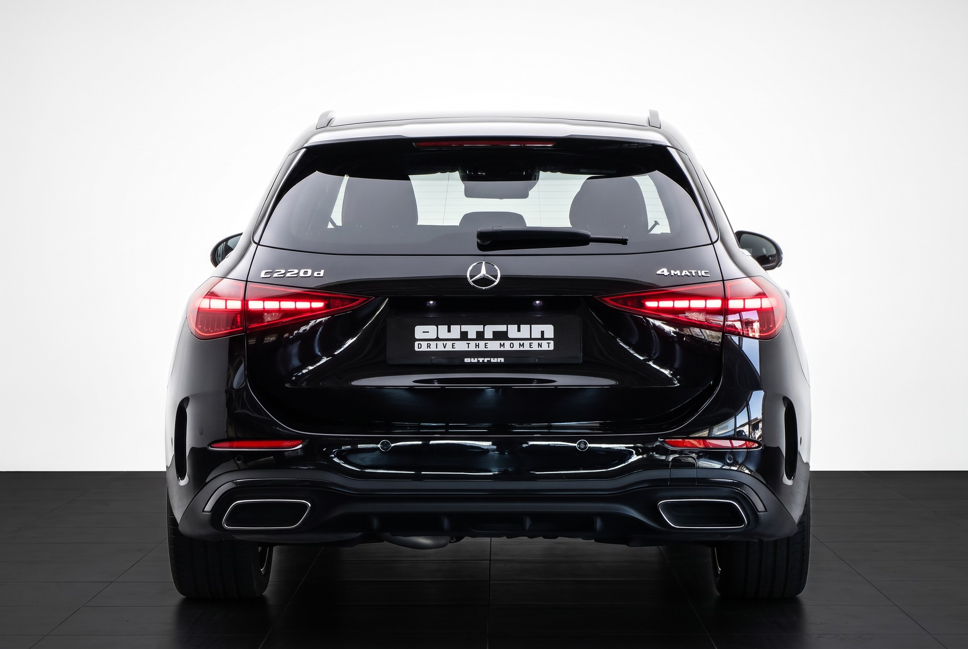 MERCEDES-BENZ C 220 d T 4 Matic Sièges ventilés / DIGITAL LIGHT / Pack Night-showroom-element-2