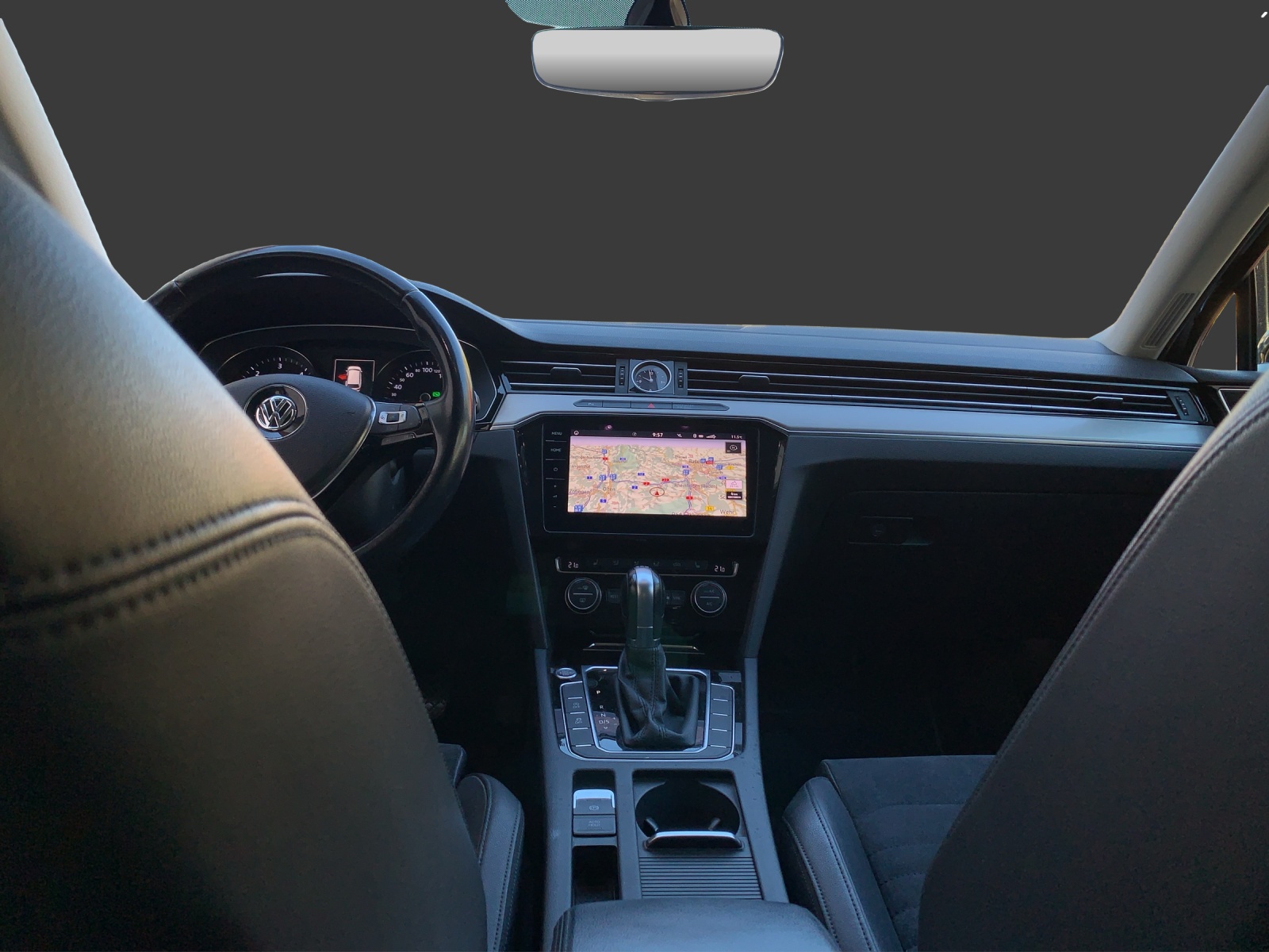 VW Passat Variant 2.0 TDI BMT High. DSG 4Motion-image-20