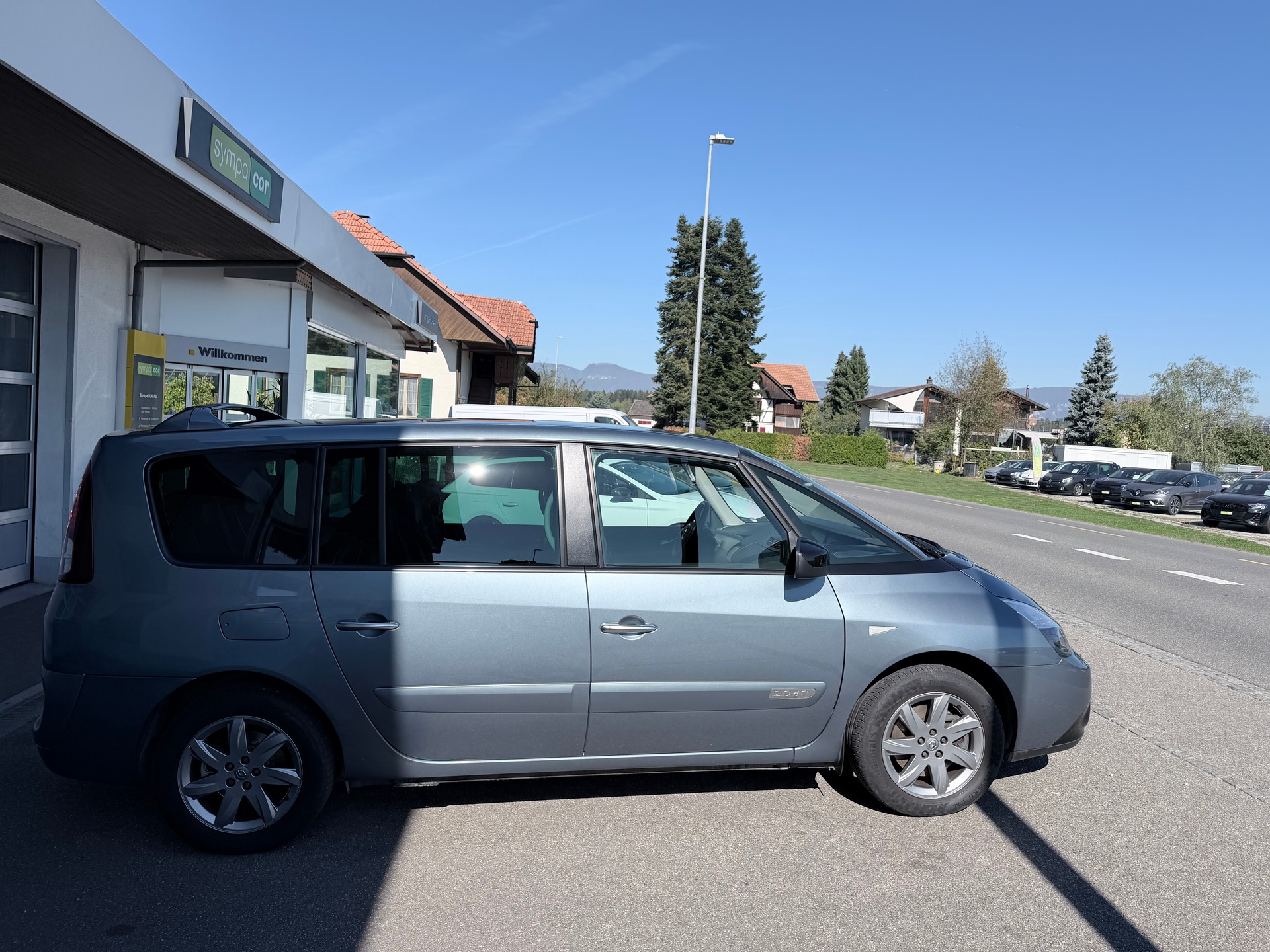 RENAULT Grand Espace 2.0 dCi Swiss Edition Automatic+++EINER DER LETZTEN MIT DEN KM+++-showroom-element-3