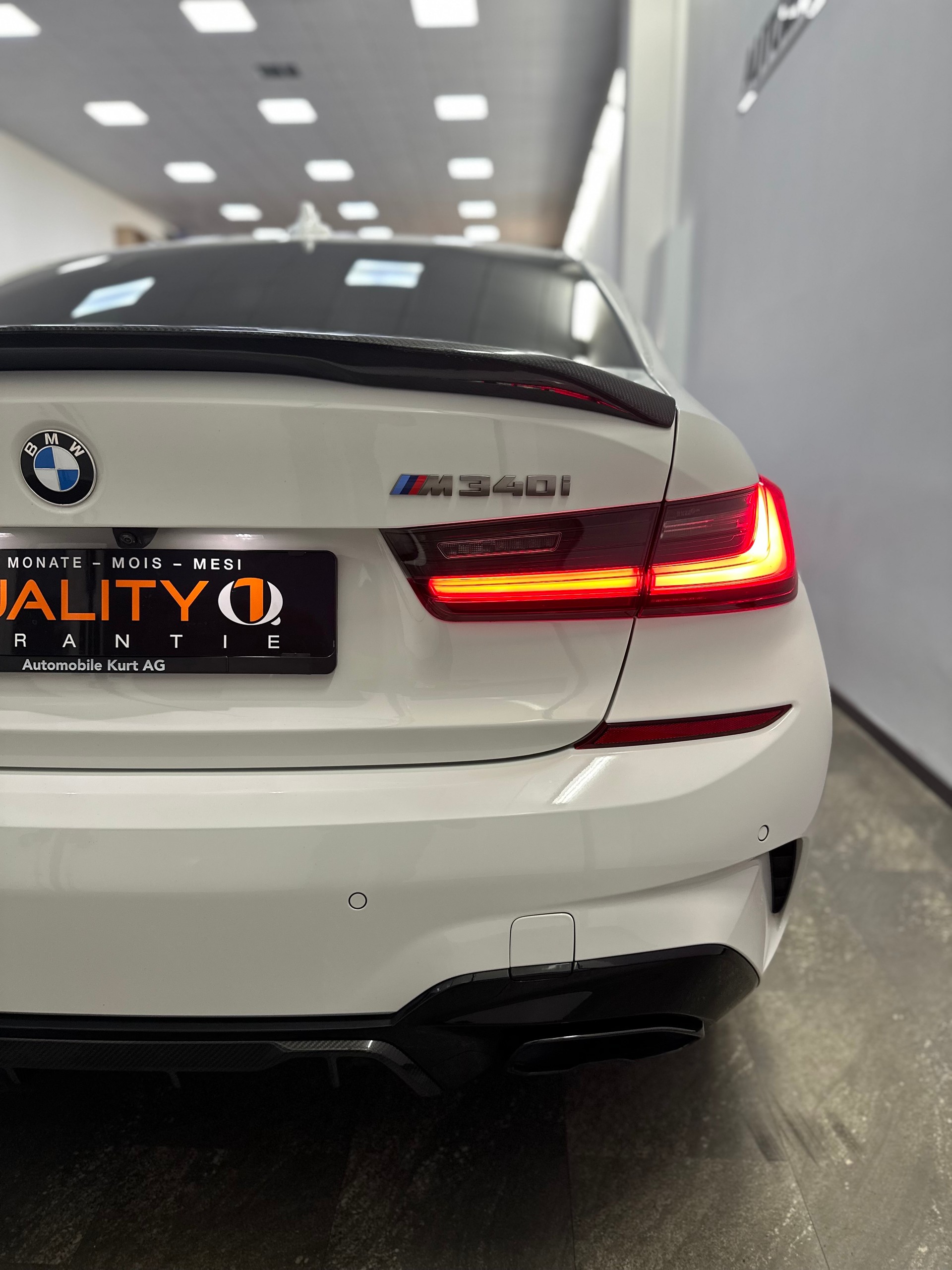 BMW M340i xDrive M-Performance-image-5