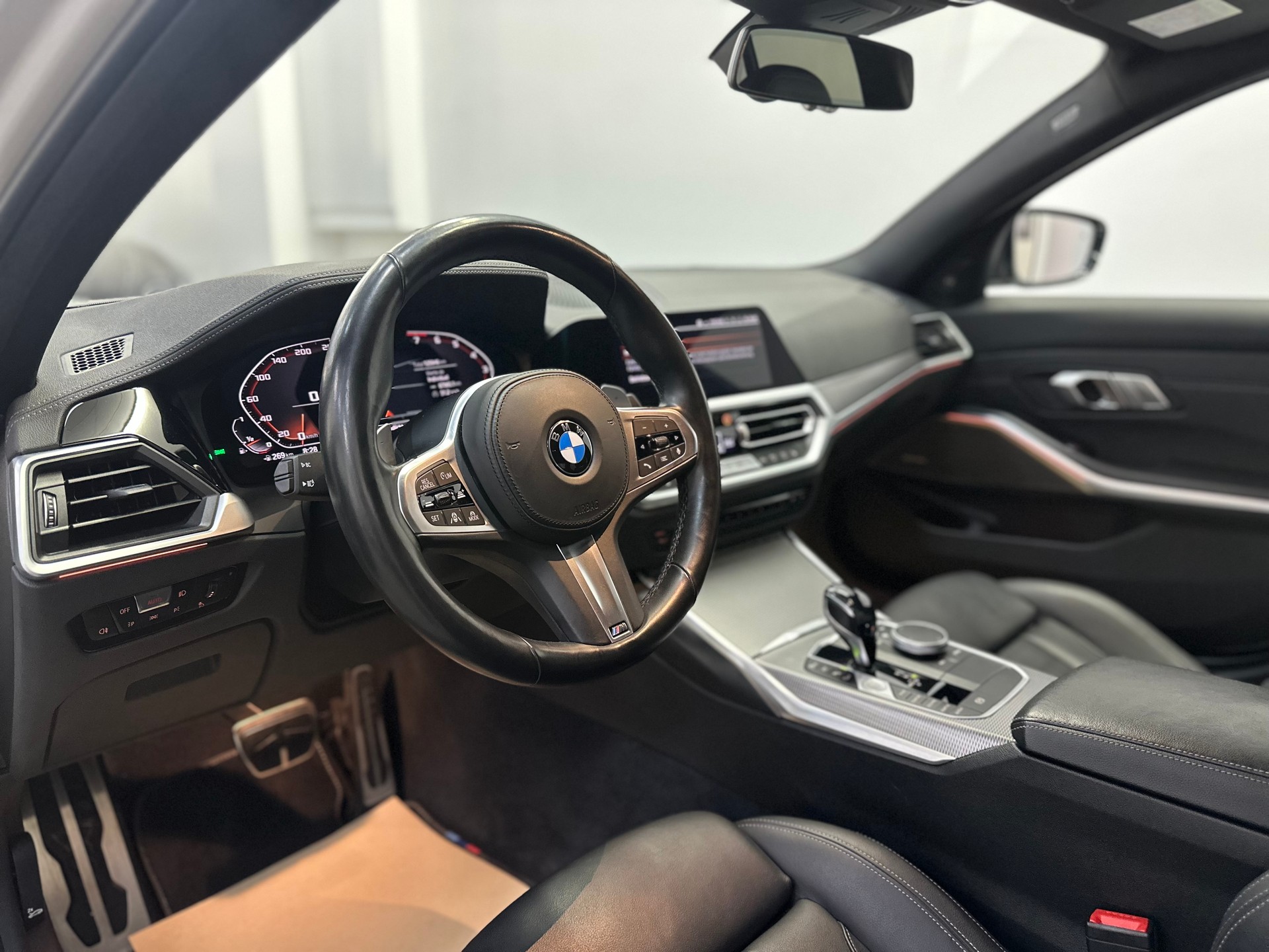 BMW M340i xDrive M-Performance-image-9