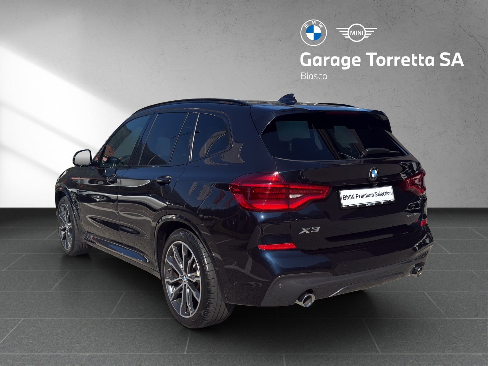 BMW X3 xDrive 30e M Sport-showroom-element-2