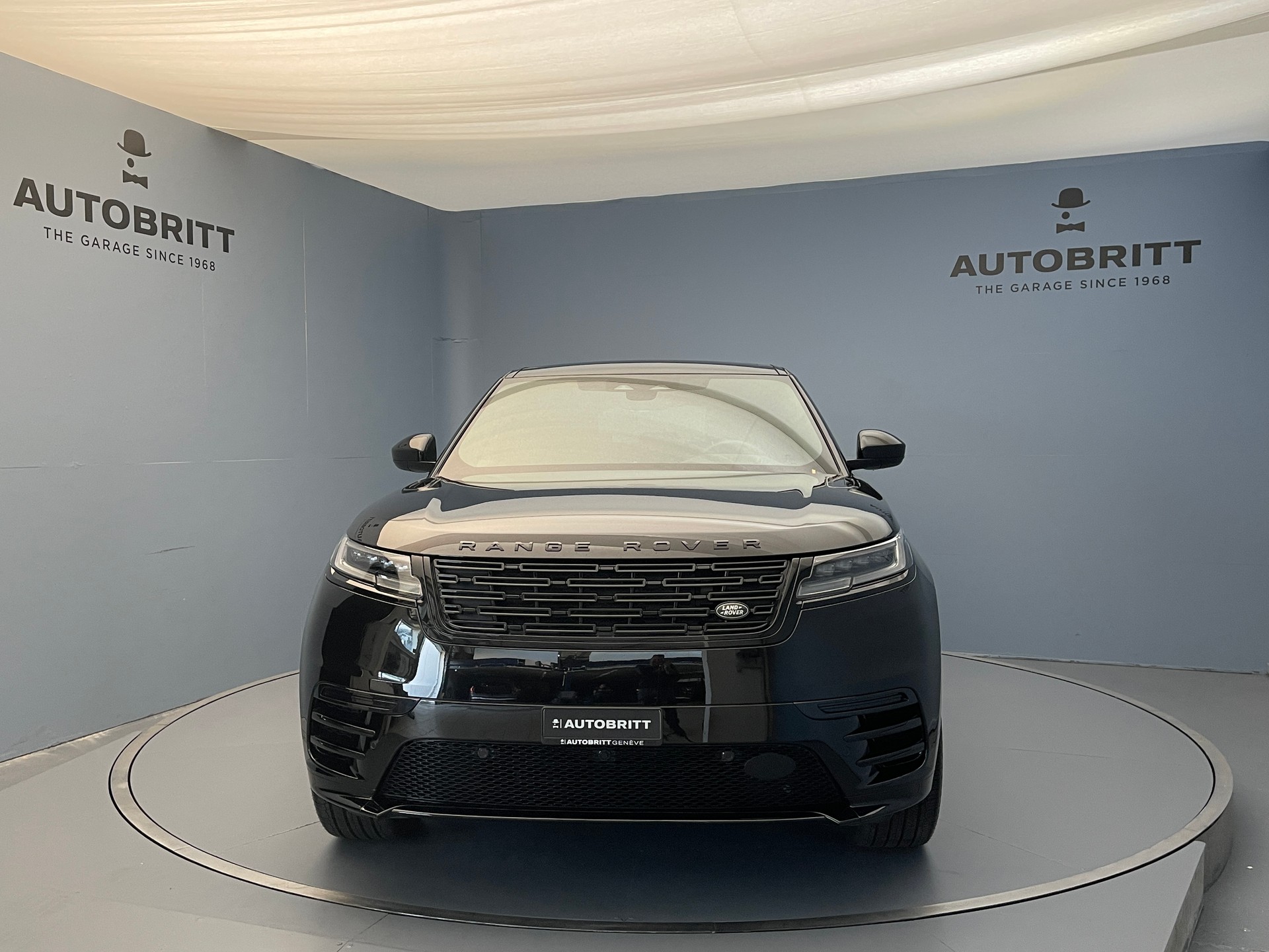 LAND ROVER Range Rover Velar 2.0 P400e Dynamic HSE-showroom-element-1