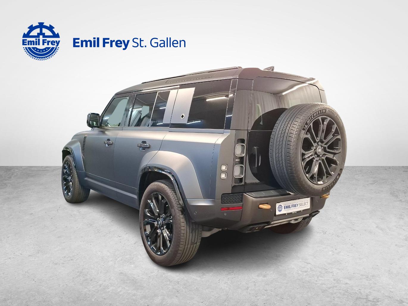 LAND ROVER Defender 110 4.4 V8 Octa Edition One-showroom-element-2
