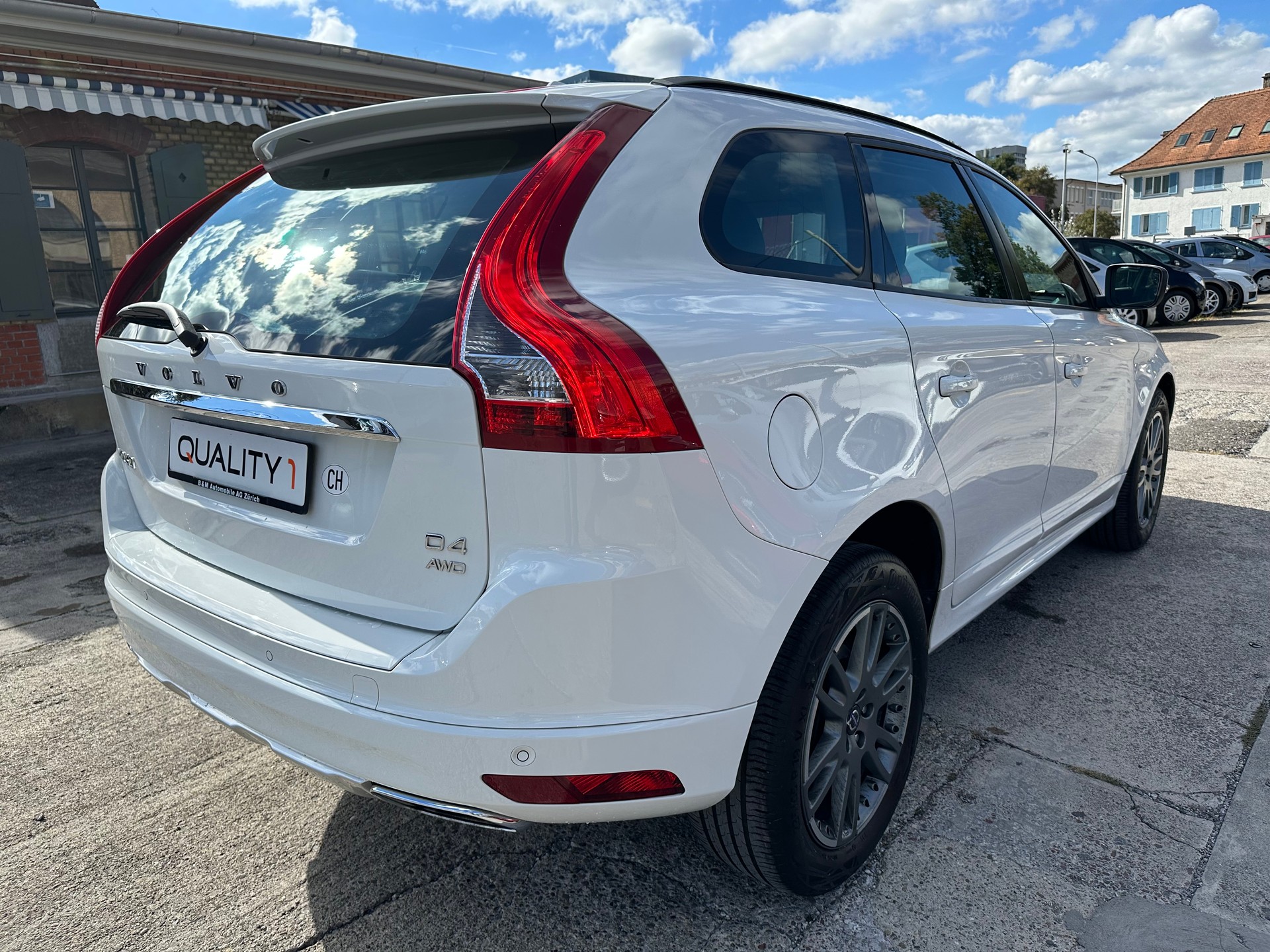 VOLVO XC60 D4 AWD Kinetic Geartronic-image-6