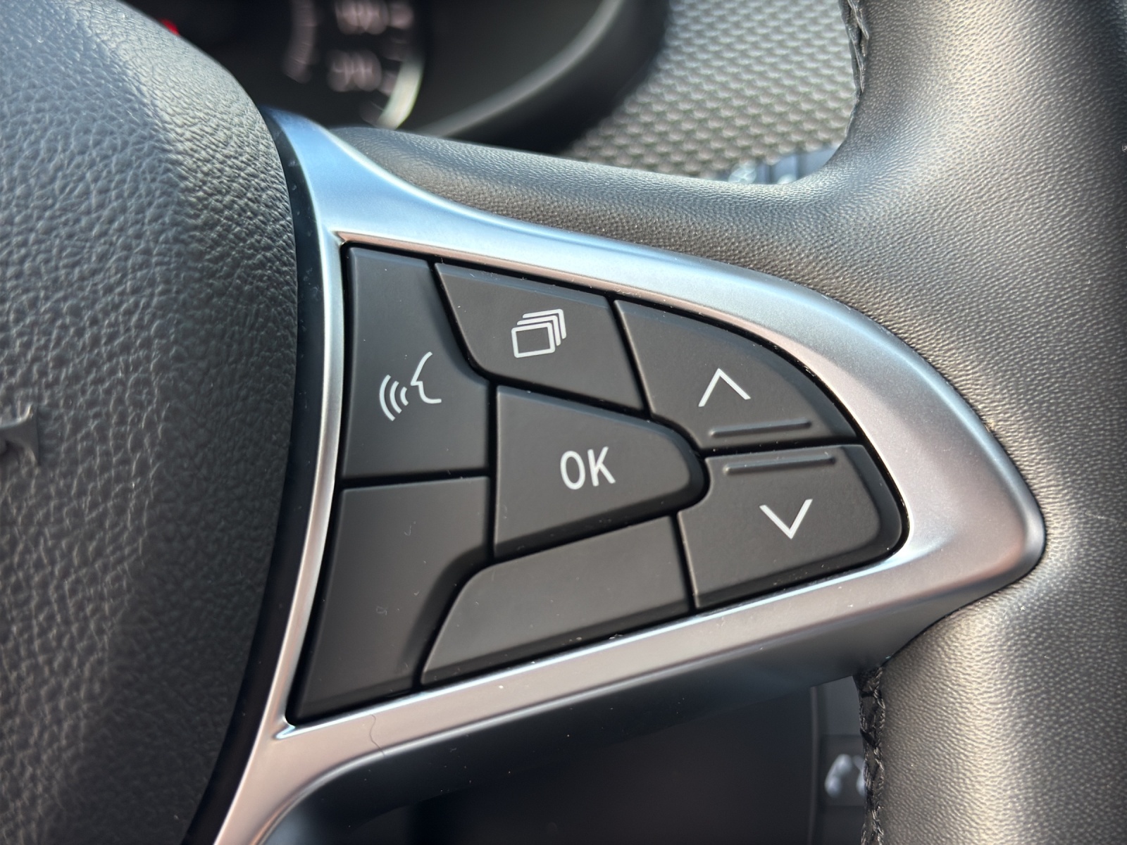 DACIA Sandero TCe 90 Comfort-image-23