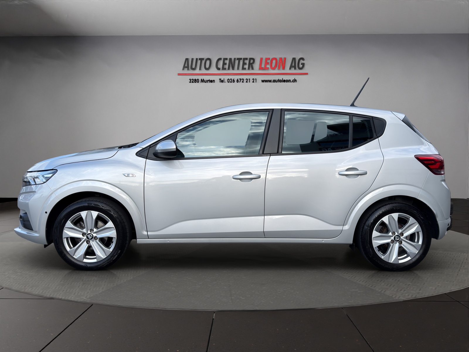 DACIA Sandero TCe 90 Comfort-showroom-element-2