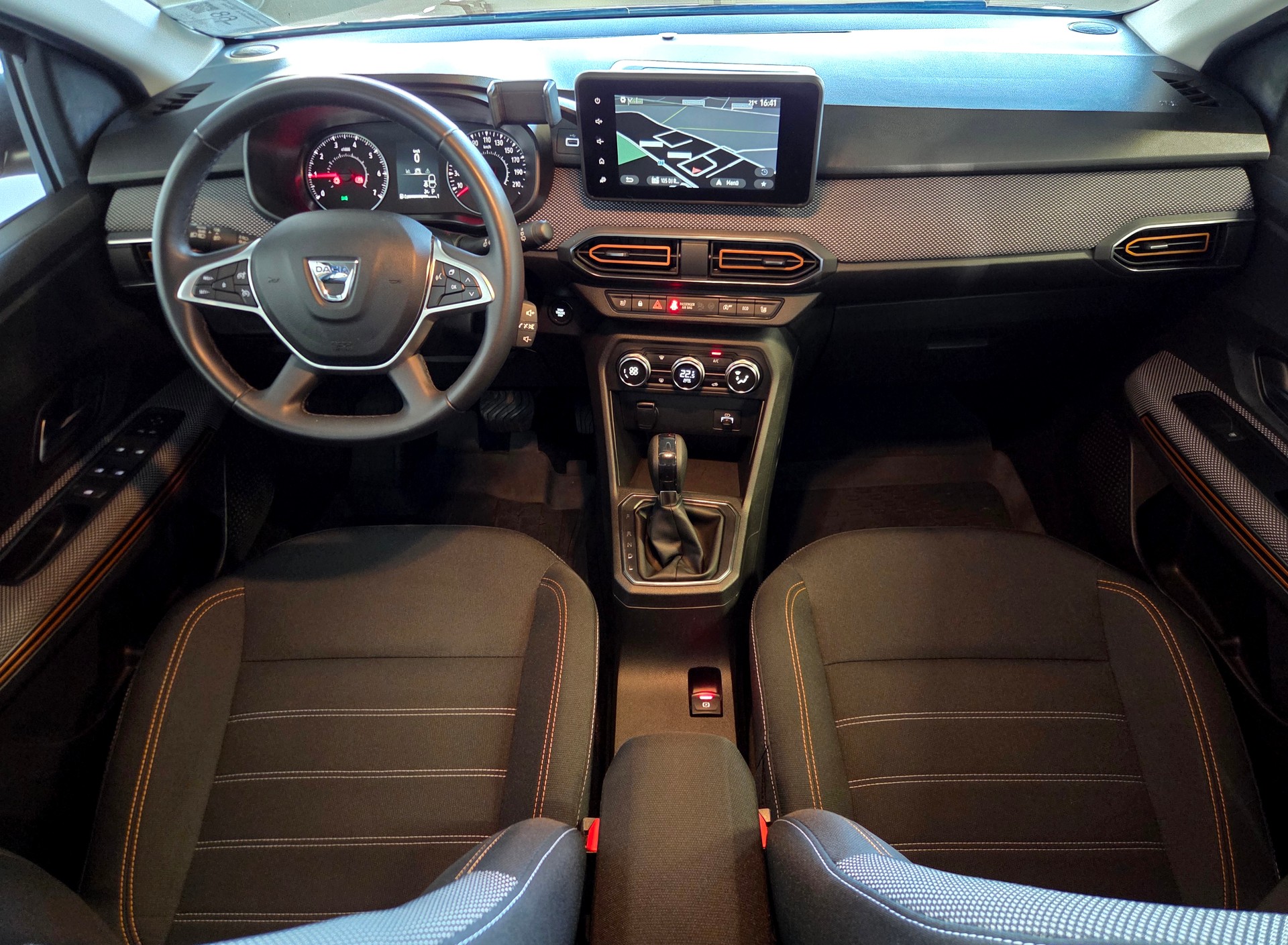 DACIA Sandero 1.0 TCe Stepway Comfort-image-11