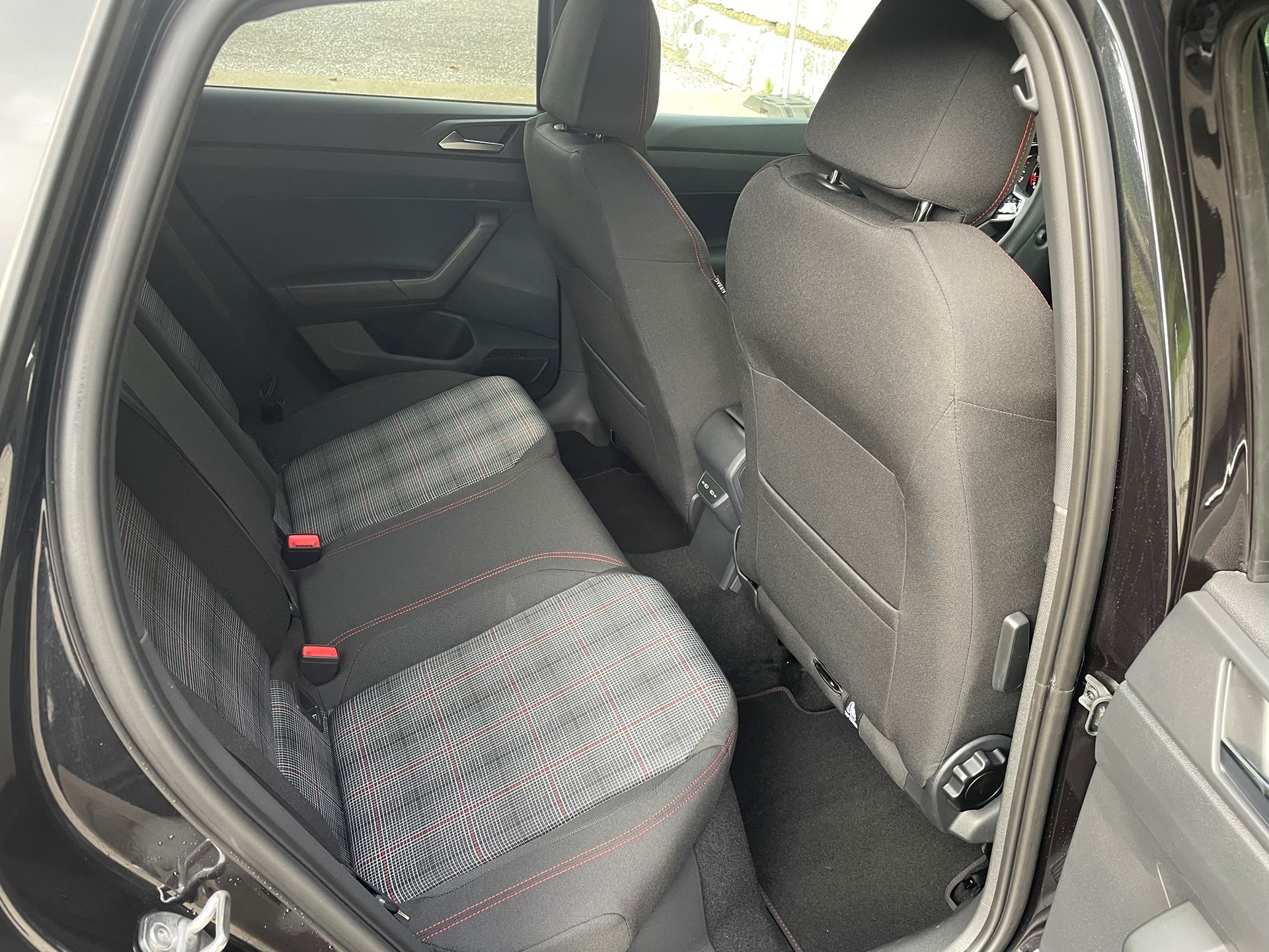 VW Polo 2.0 TSI GTI DSG-image-6