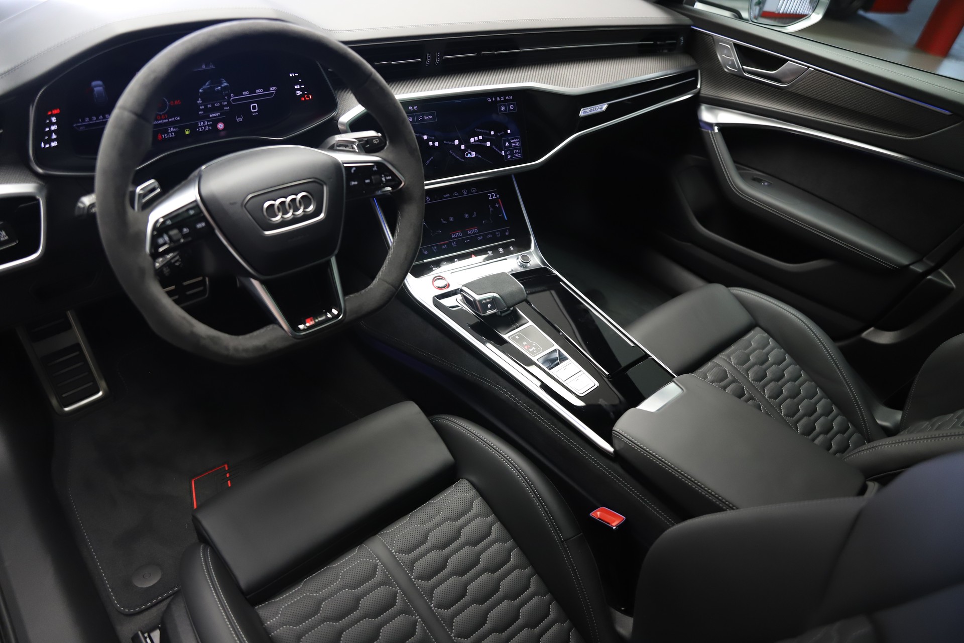 AUDI RS6 Avant 4.0 TFSI V8 quattro-image-5