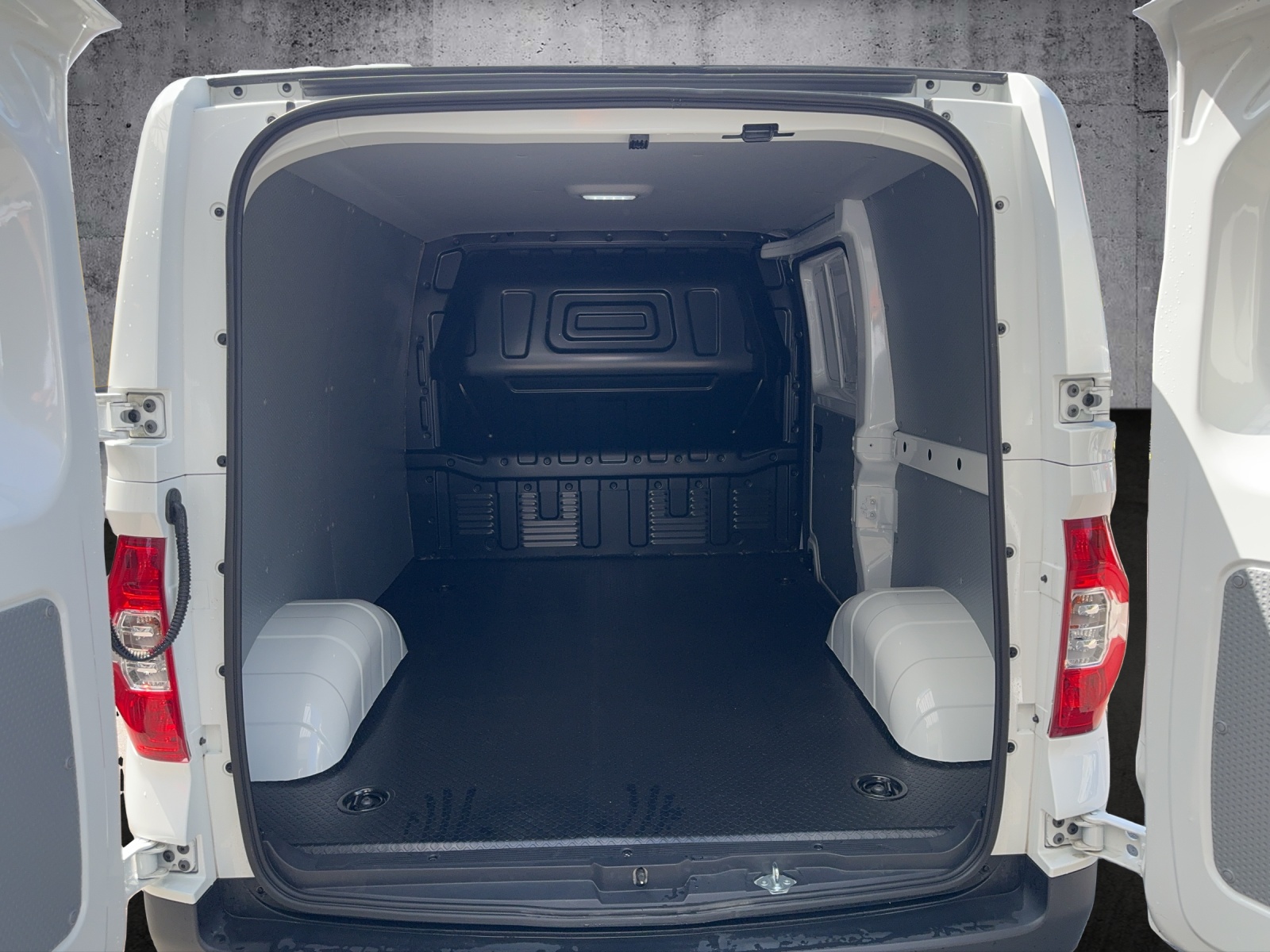 MAXUS eDeliver 3 Kaw. Kurz E-Motor 50kWh-image-8