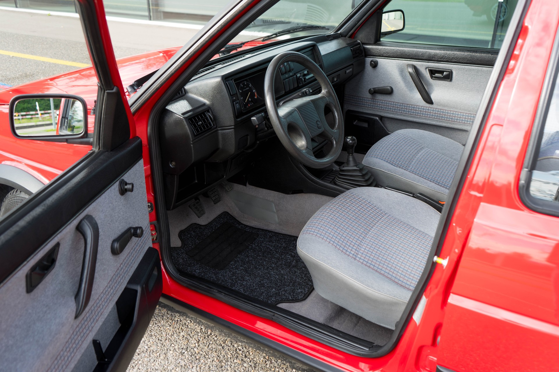 VW Golf 1800 GT syncro ABS mit VETERANEN MFK-image-15