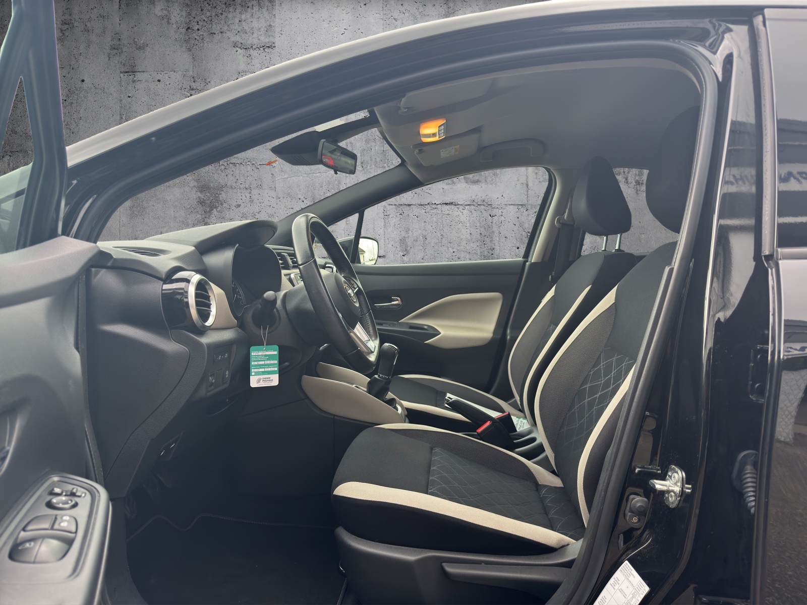 NISSAN Micra 0.9 IG-T n-connecta-image-6