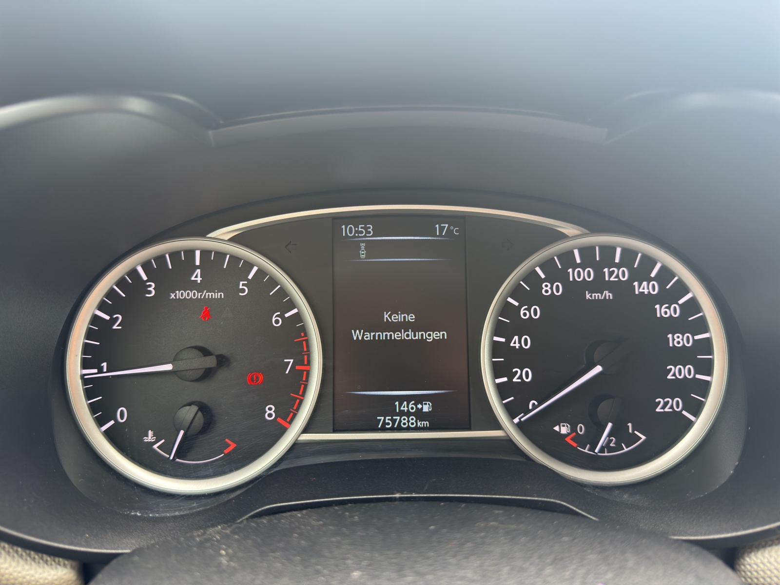 NISSAN Micra 0.9 IG-T n-connecta-image-13
