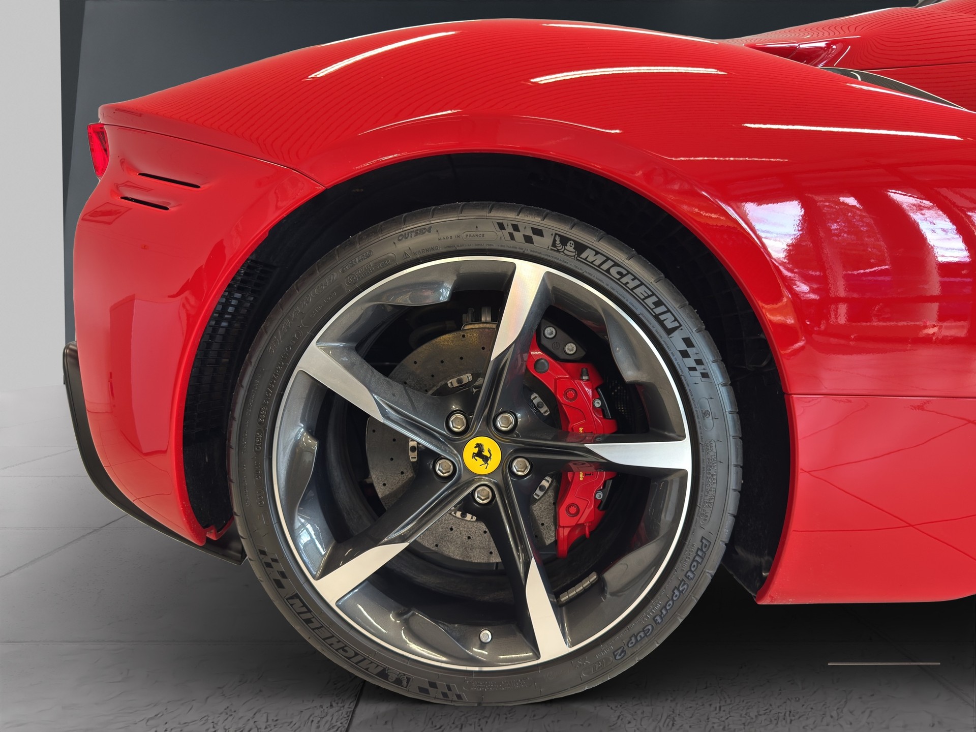 FERRARI SF90 Spider Assetto Fiorano-image-21