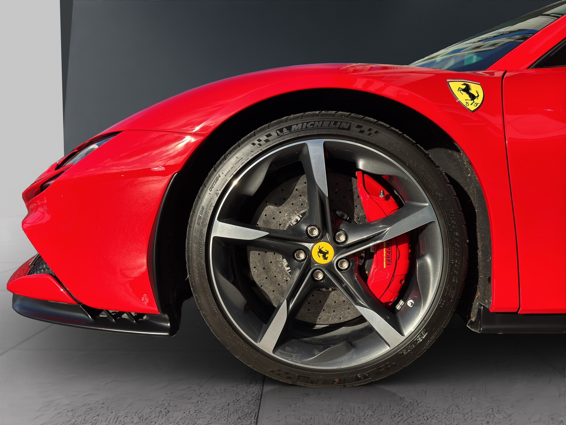 FERRARI SF90 Spider Assetto Fiorano-image-18