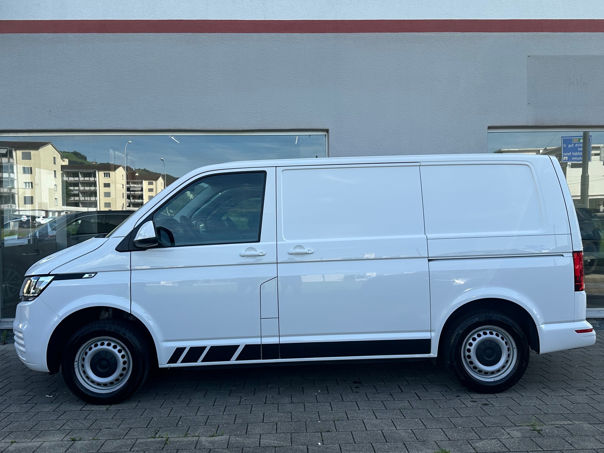 VW T6.1 2.0 TDI-showroom-element-2