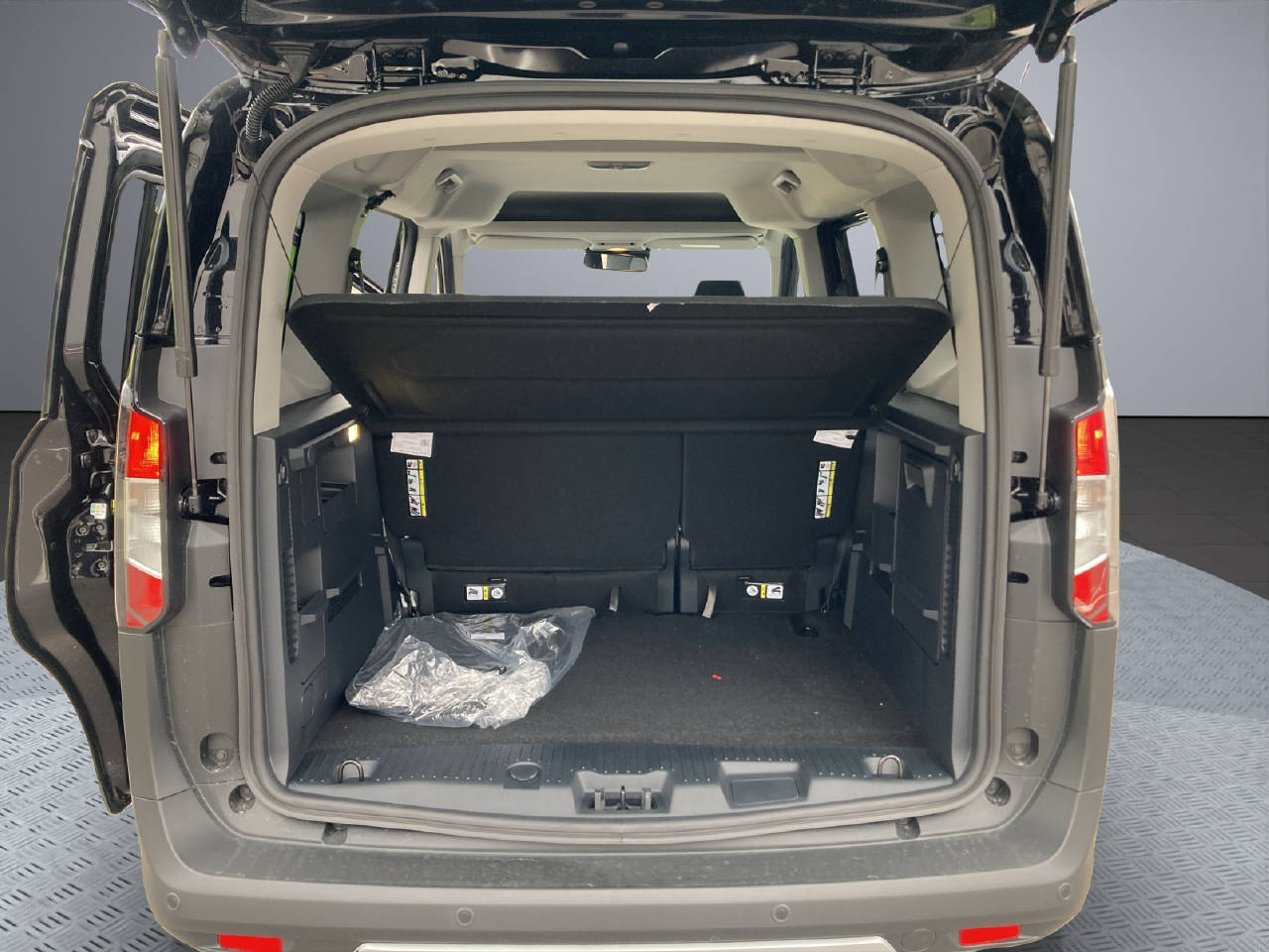 FORD TOURNEO COURIERier 1.0 EcoBoost Active-image-6