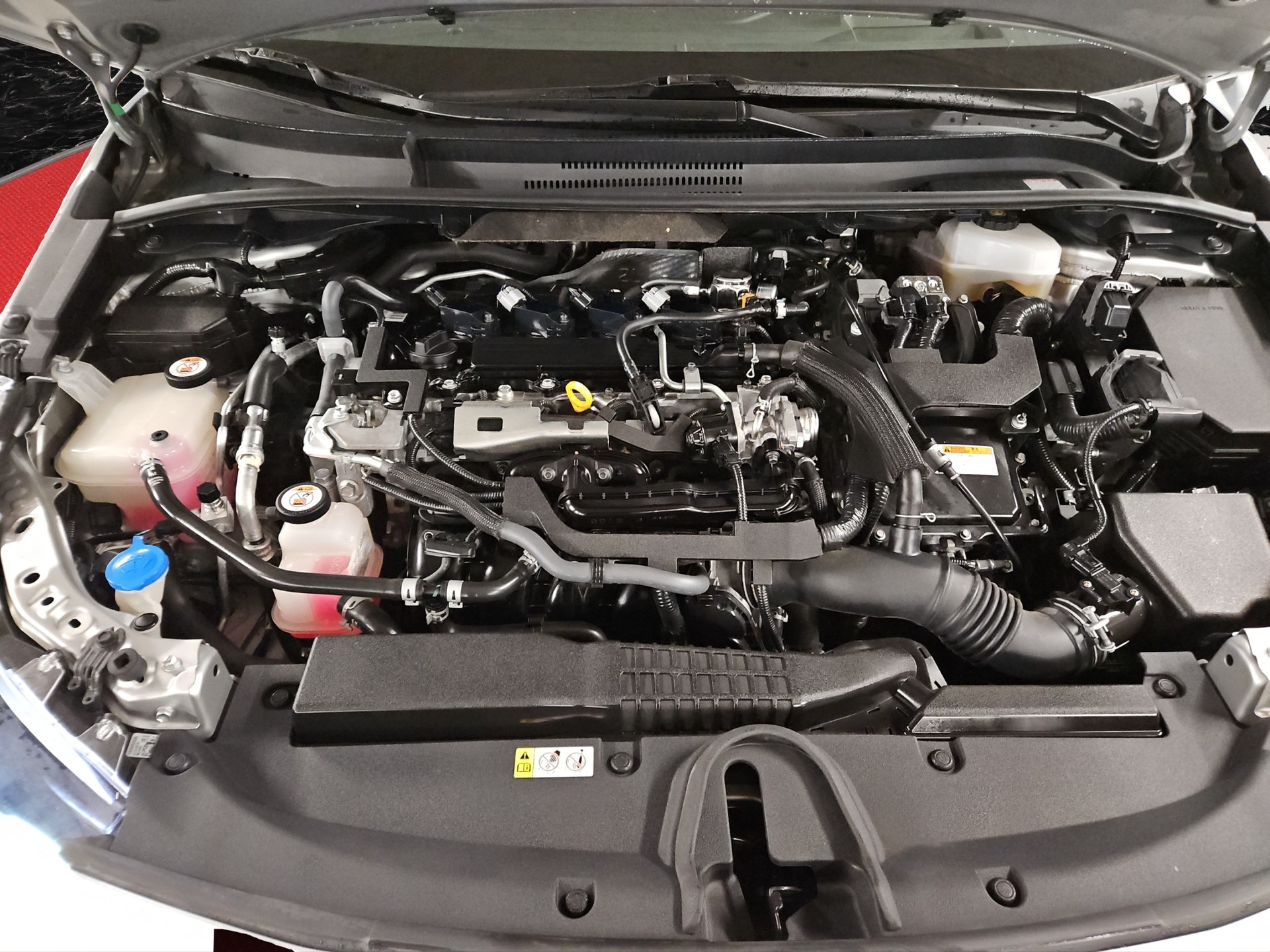 TOYOTA Corolla 2.0 HSD Trend e-CVT-image-14