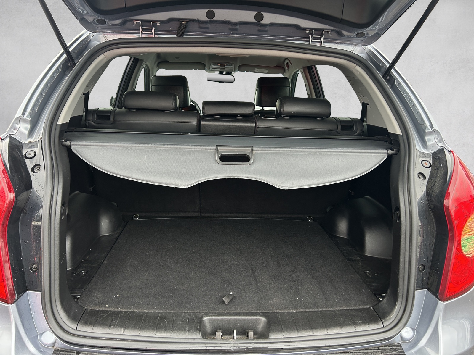 KGM-SsangYong Korando 2.0 e-XDI Quartz 4WD Automatic-image-16