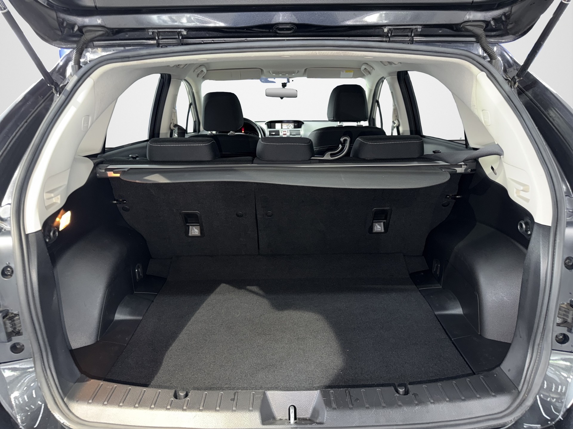 SUBARU XV 2.0D Swiss Three AWD-image-15