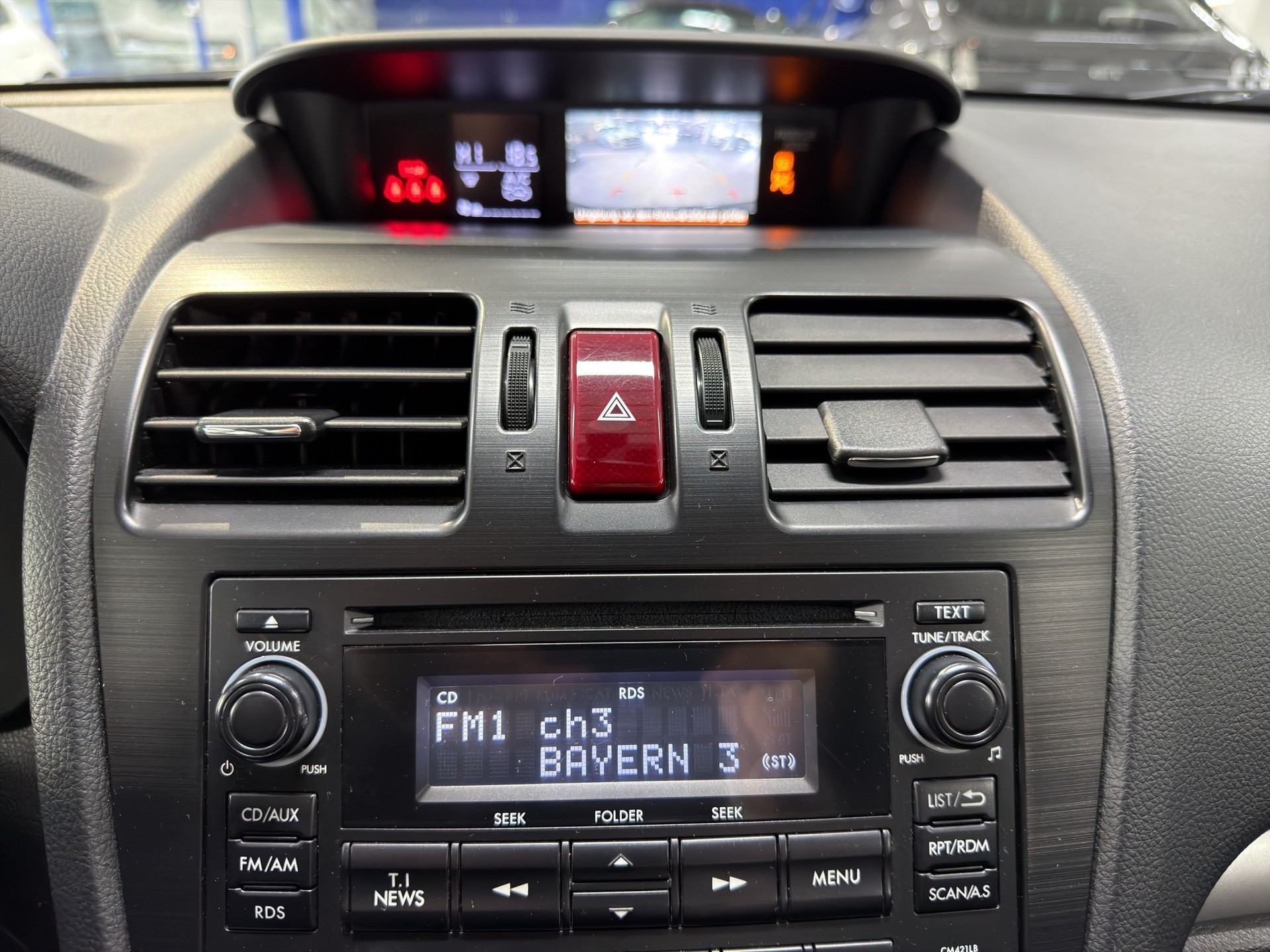 SUBARU XV 2.0D Swiss Three AWD-image-11