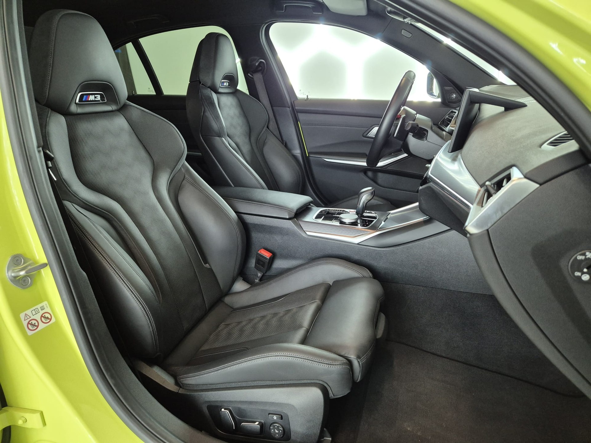 BMW M3 Competition M xDrive-image-22