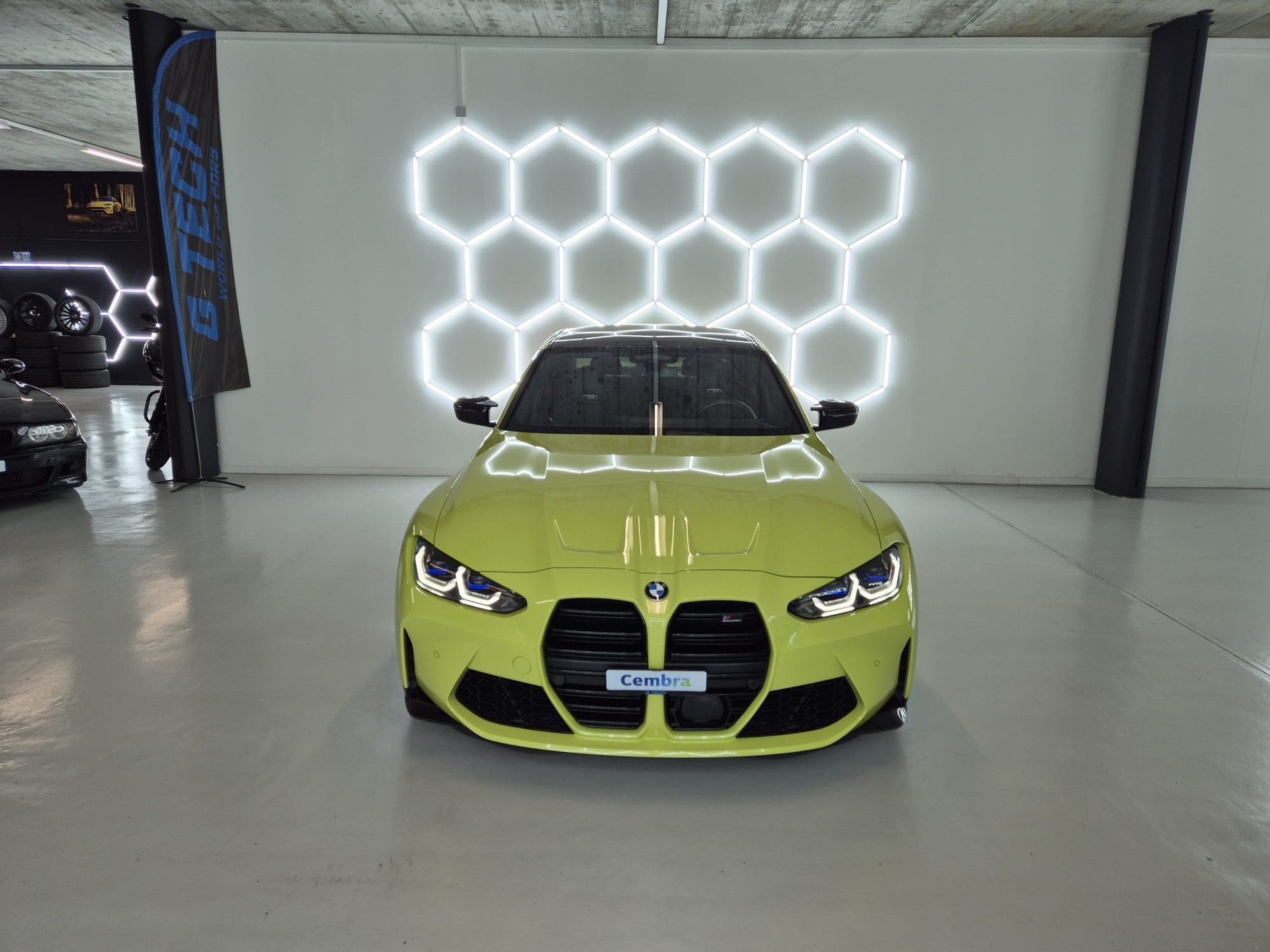 BMW M3 Competition M xDrive-showroom-element-1
