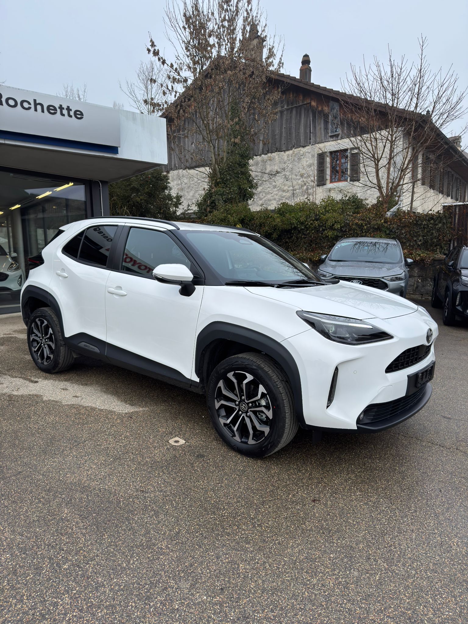 TOYOTA Yaris Cross 1.5 Trend e-CVT-image-4