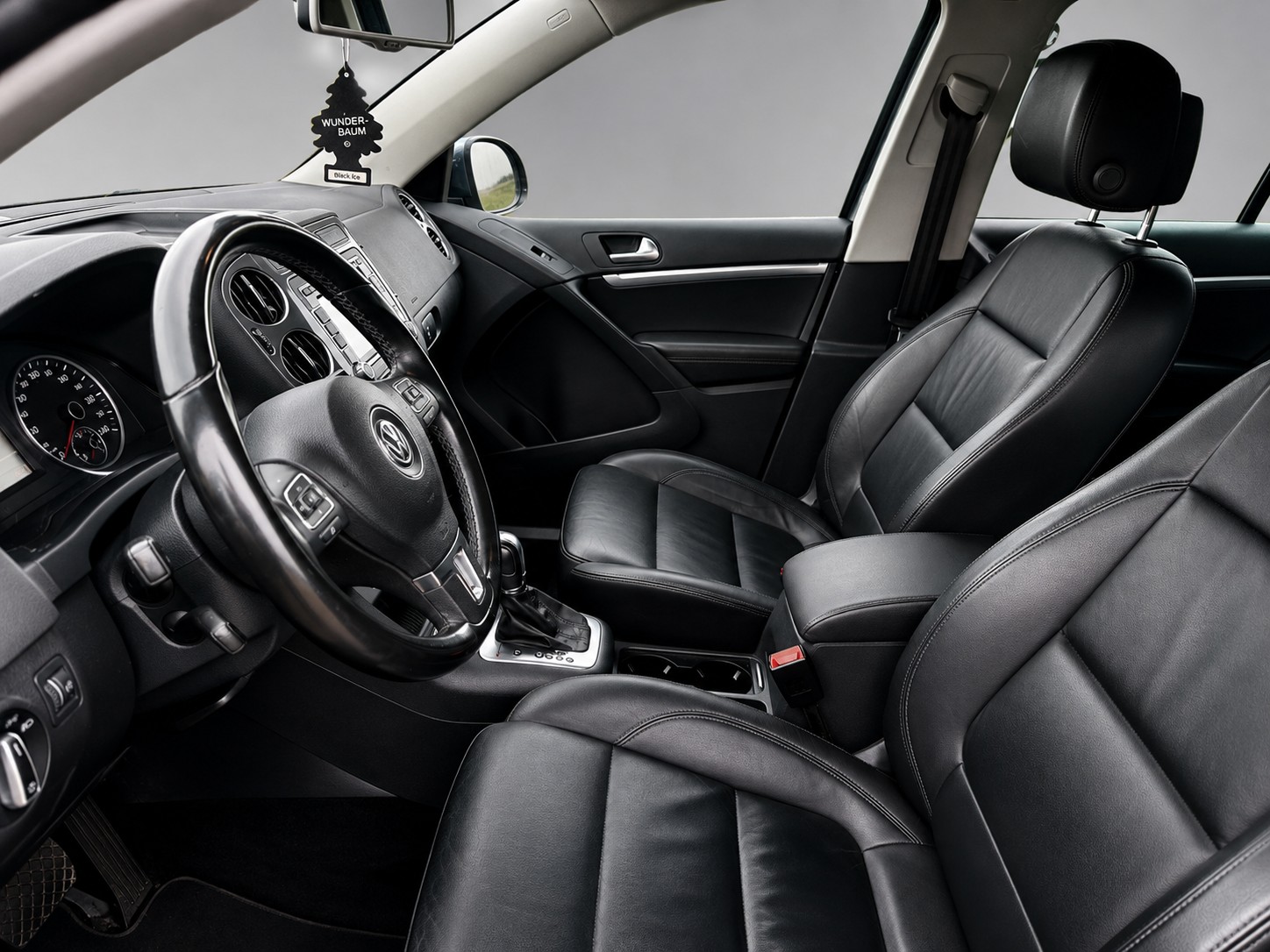 VW Tiguan 2.0 TSI Sport&Style 4Motion DSG-image-14