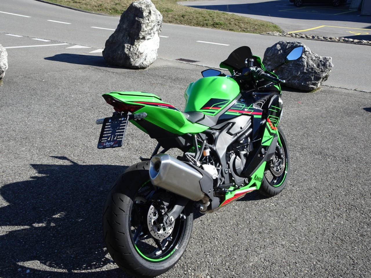KAWASAKI Ninja ZX-4 RR-image-4